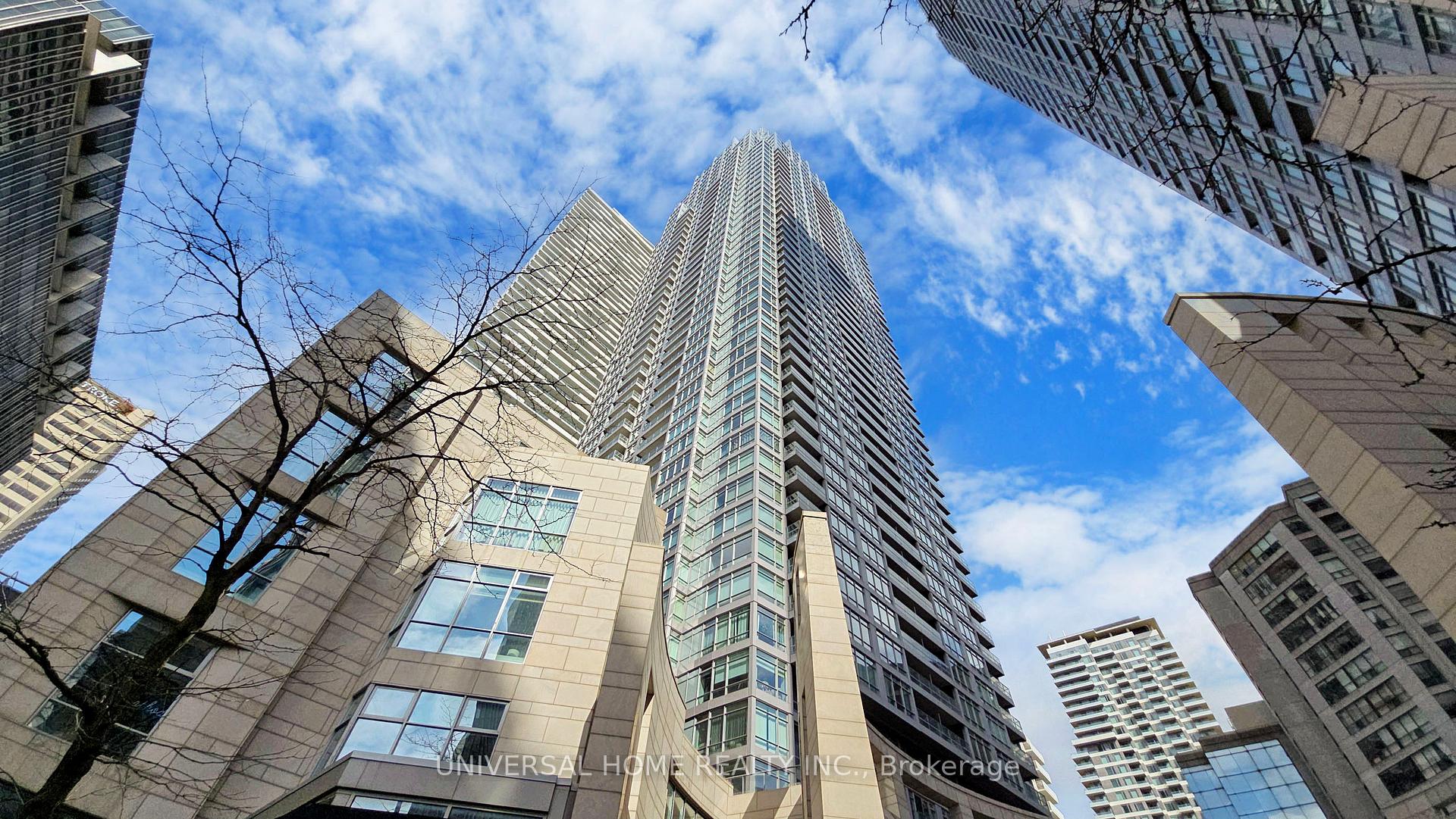 Photo 2 of Unit 3105, 2191 Yonge Street, Toronto, Mount Pleasant West — HOMEH