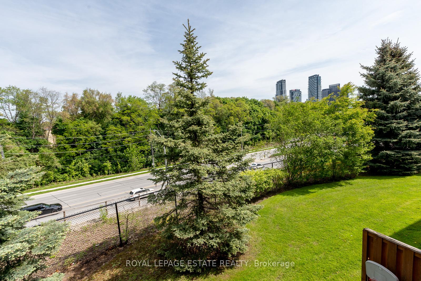 Photo 13 of Unit 201, 76 Aerodrome Crescent, Toronto, Thorncliffe Park — HOMEH