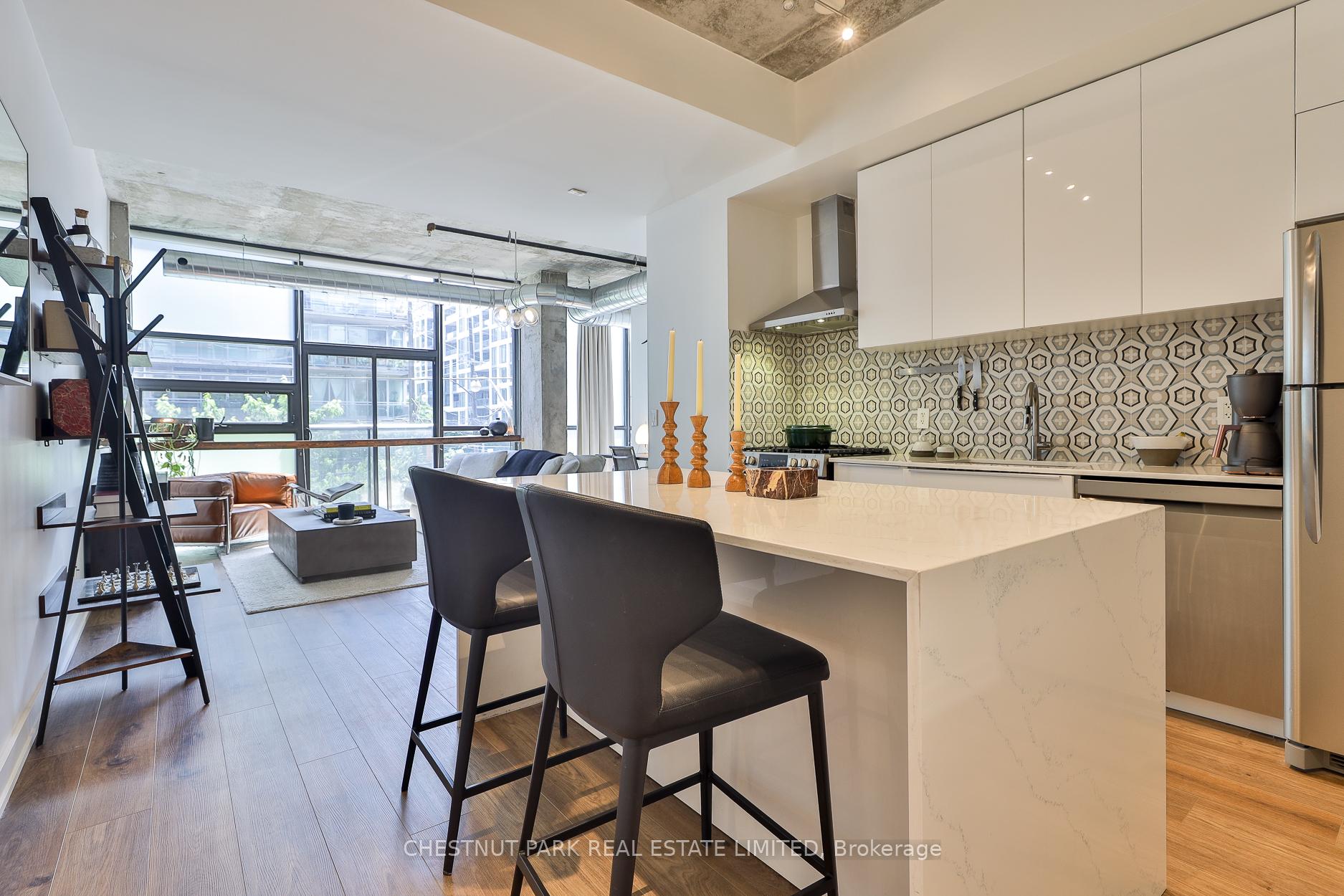 Photo 5 of Unit 211, 60 Bathurst Street, Toronto, Niagara — HOMEH