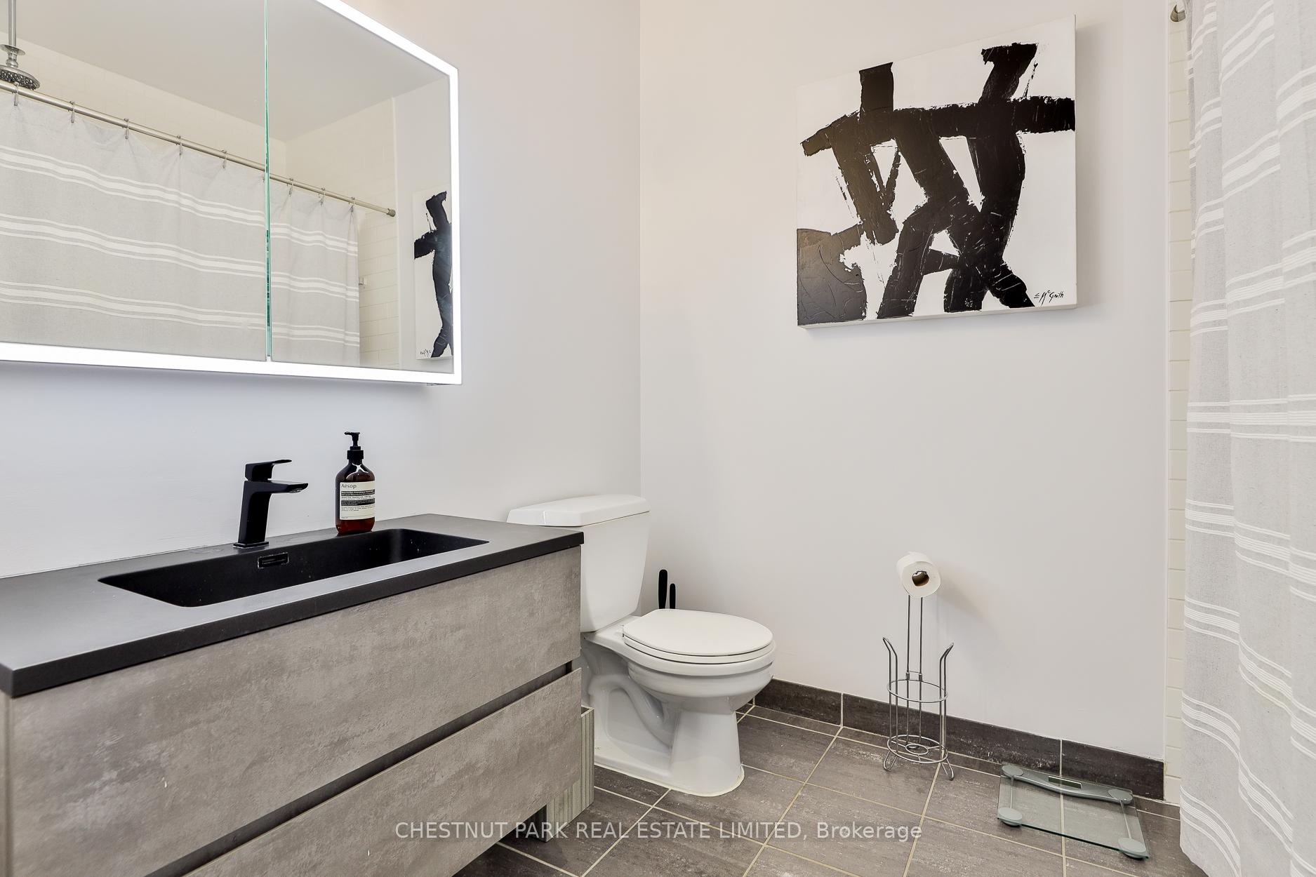Photo 9 of Unit 211, 60 Bathurst Street, Toronto, Niagara — HOMEH