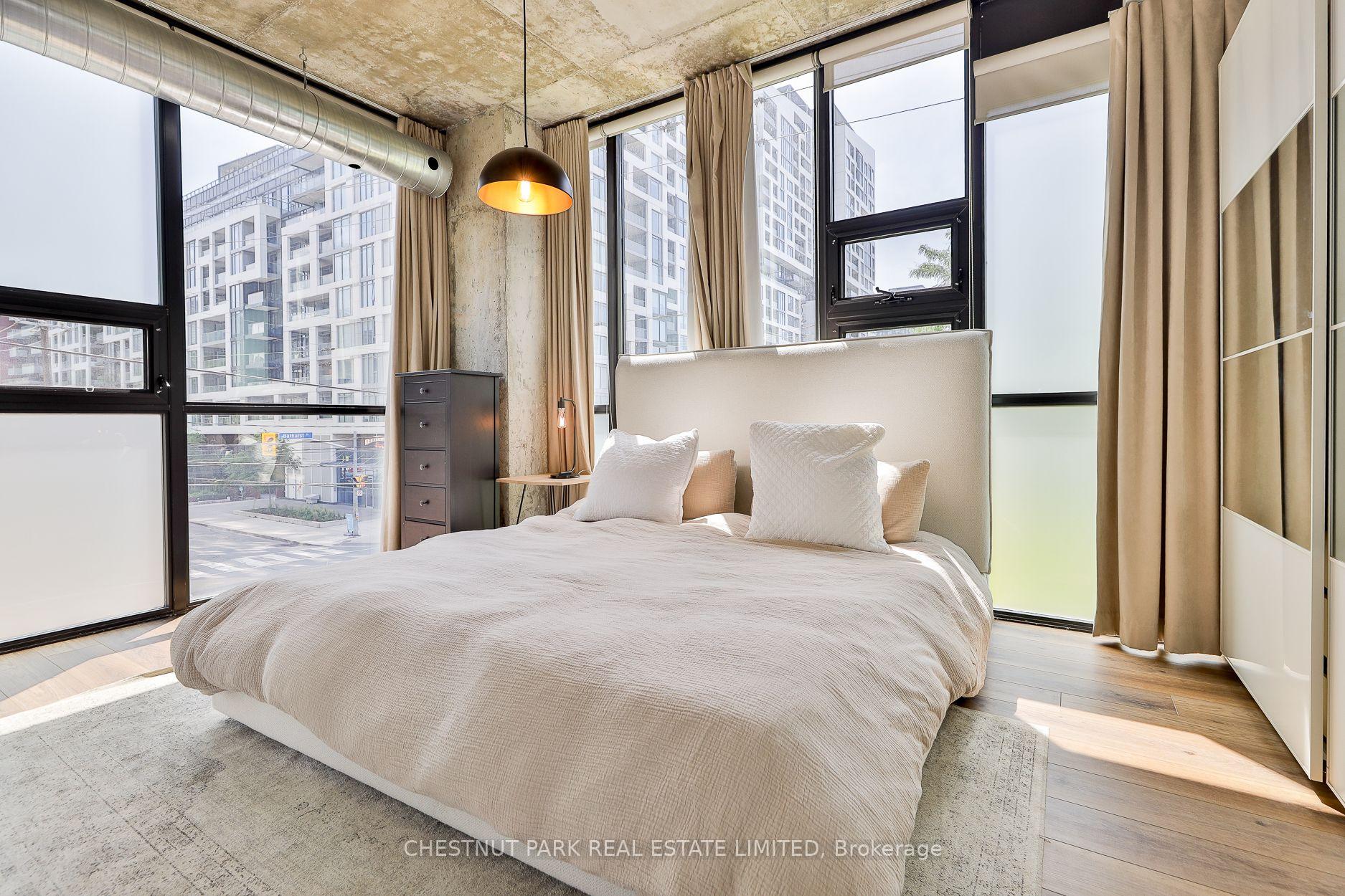 Photo 10 of Unit 211, 60 Bathurst Street, Toronto, Niagara — HOMEH