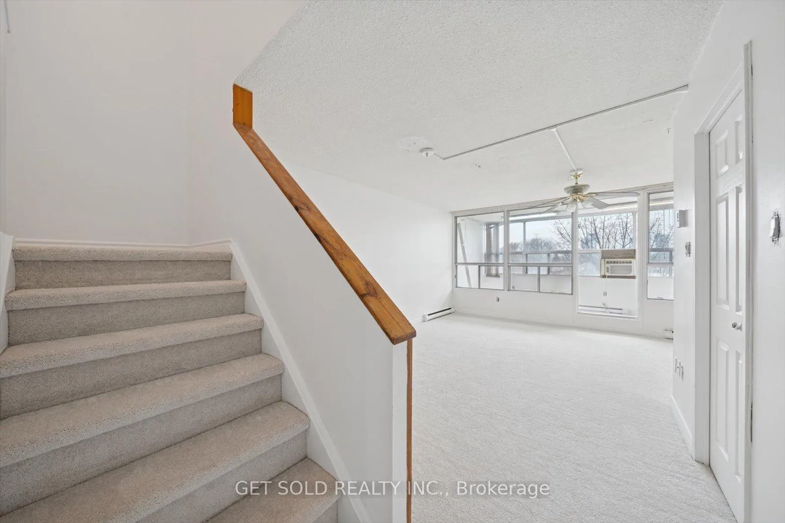 Photo 3 of Unit 309, 55 Sunny Glenway, Toronto, Flemingdon Park — HOMEH