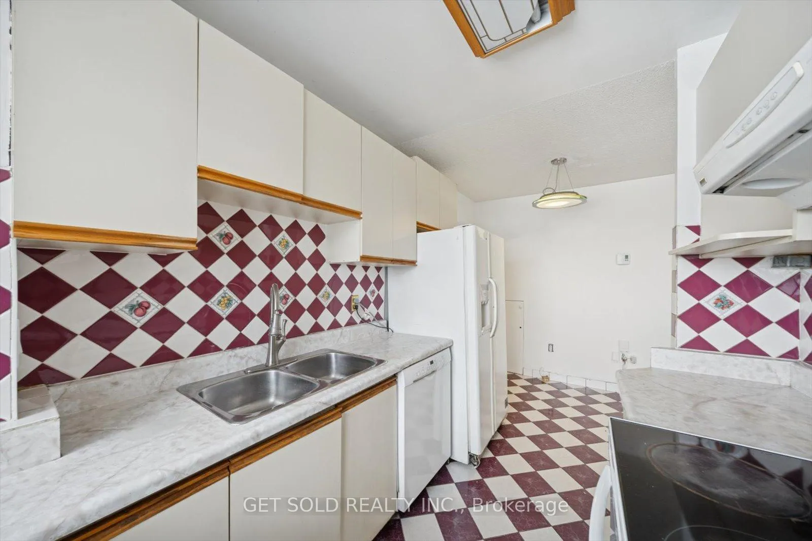 Photo 6 of Unit 309, 55 Sunny Glenway, Toronto, Flemingdon Park — HOMEH