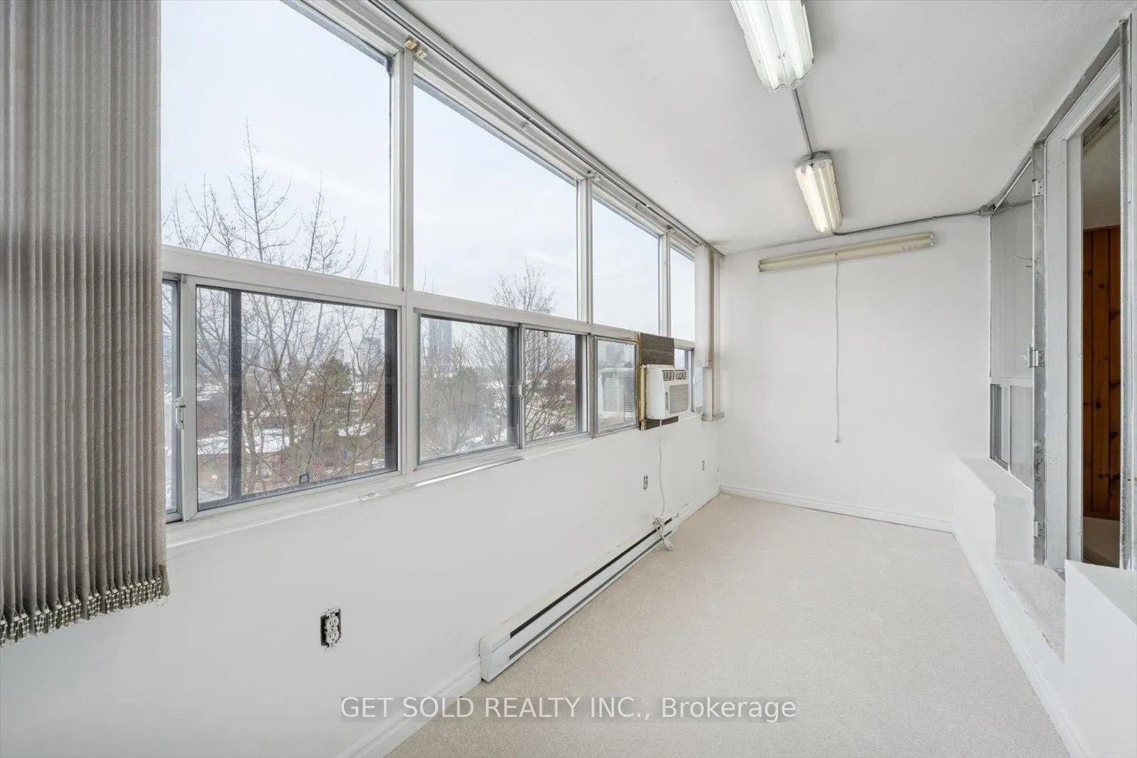 Photo 12 of Unit 309, 55 Sunny Glenway, Toronto, Flemingdon Park — HOMEH