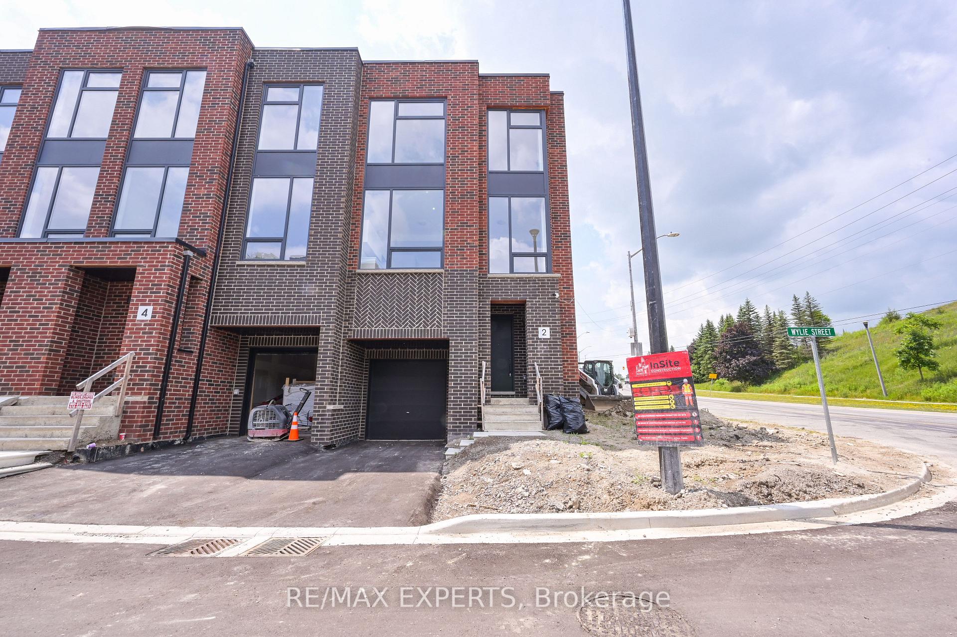 Photo 1 of 2 Wylie Street, Caledon, Bolton West — HOMEH