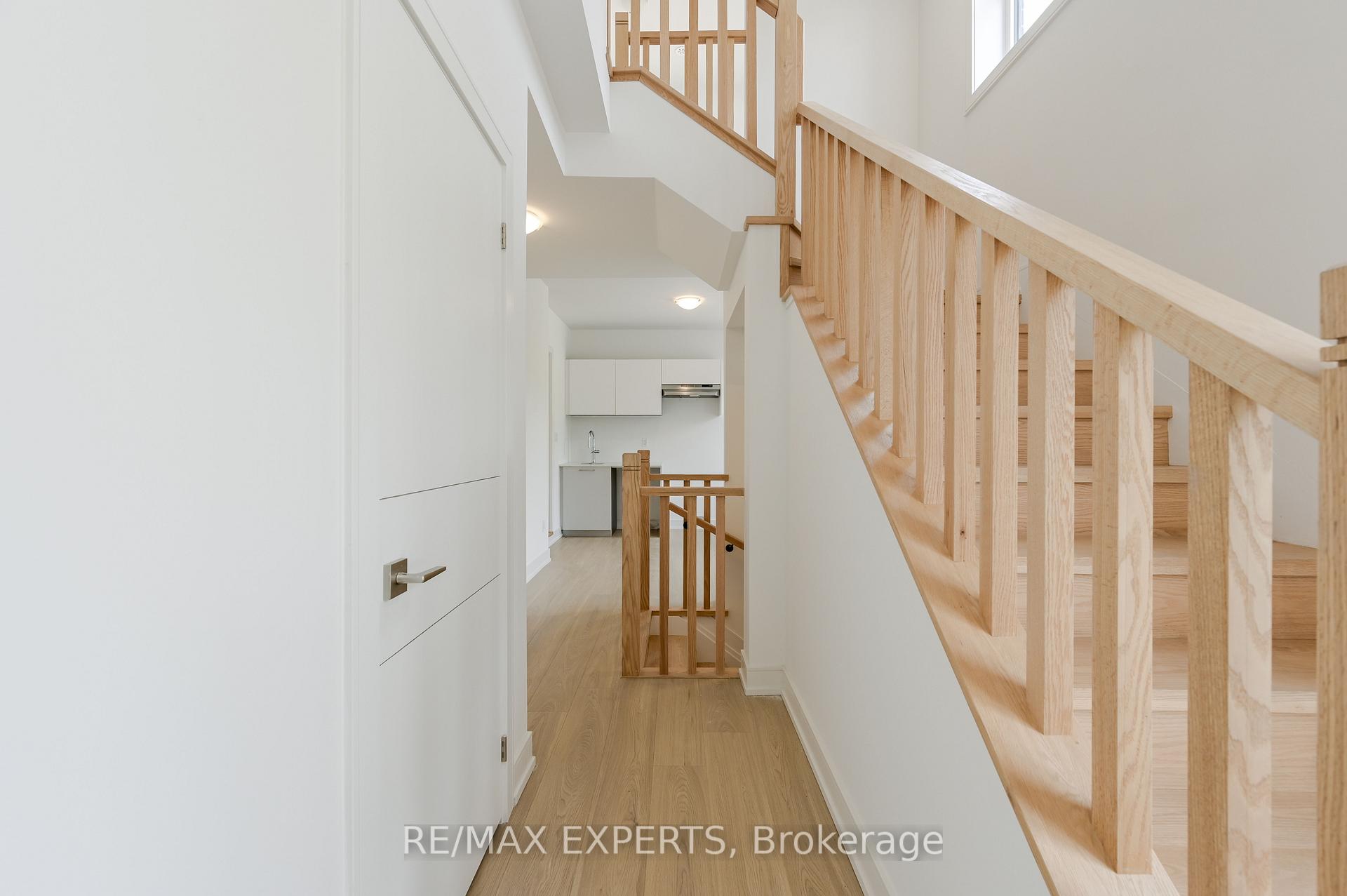 Photo 7 of 2 Wylie Street, Caledon, Bolton West — HOMEH