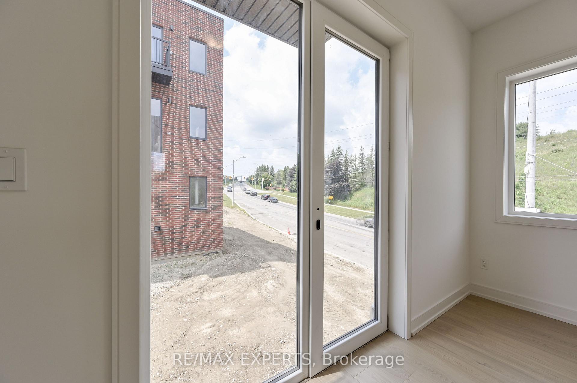 Photo 19 of 2 Wylie Street, Caledon, Bolton West — HOMEH