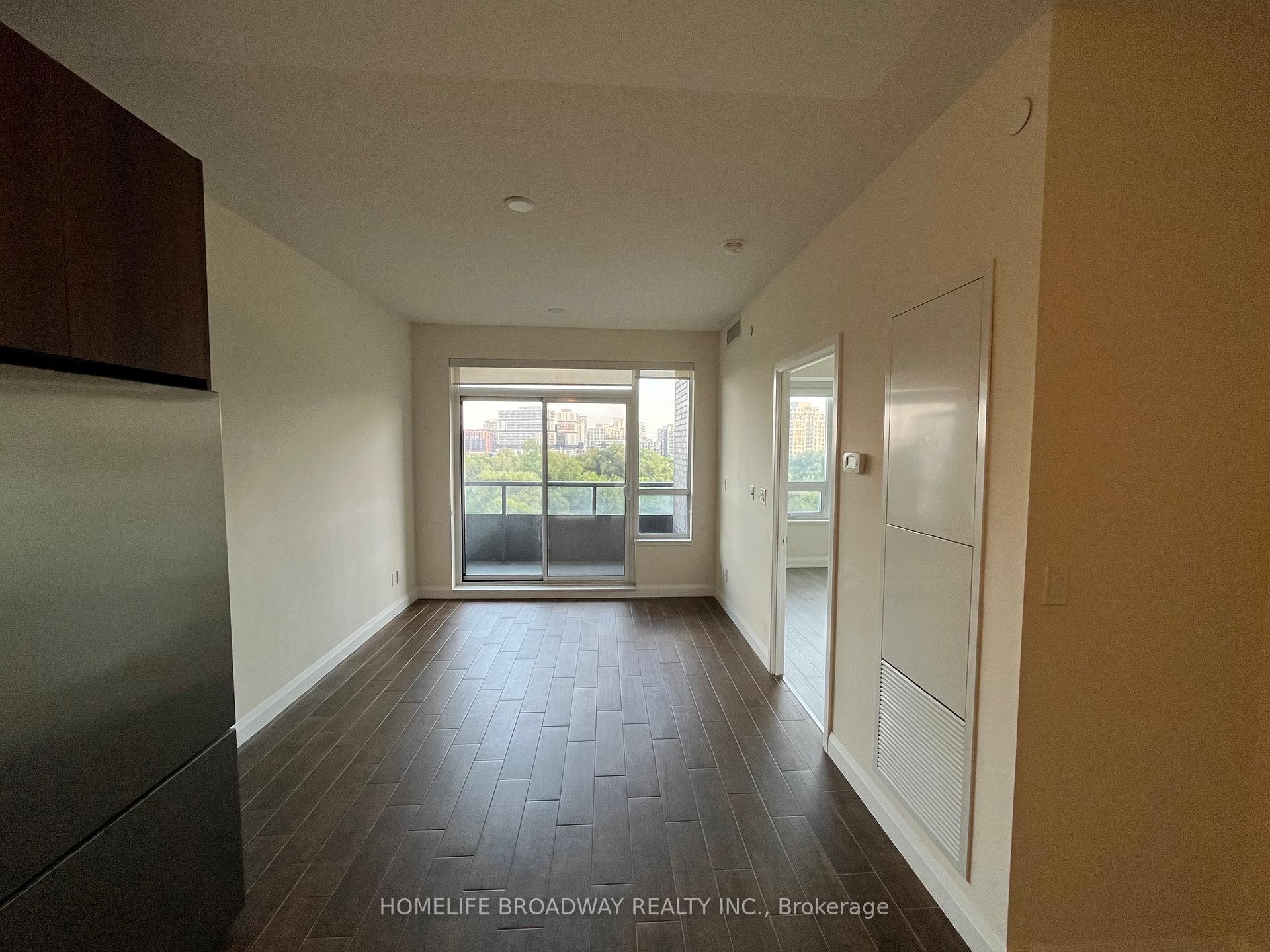 Photo 6 of Unit 719, 15 Water Walk Drive, Markham, Unionville — HOMEH