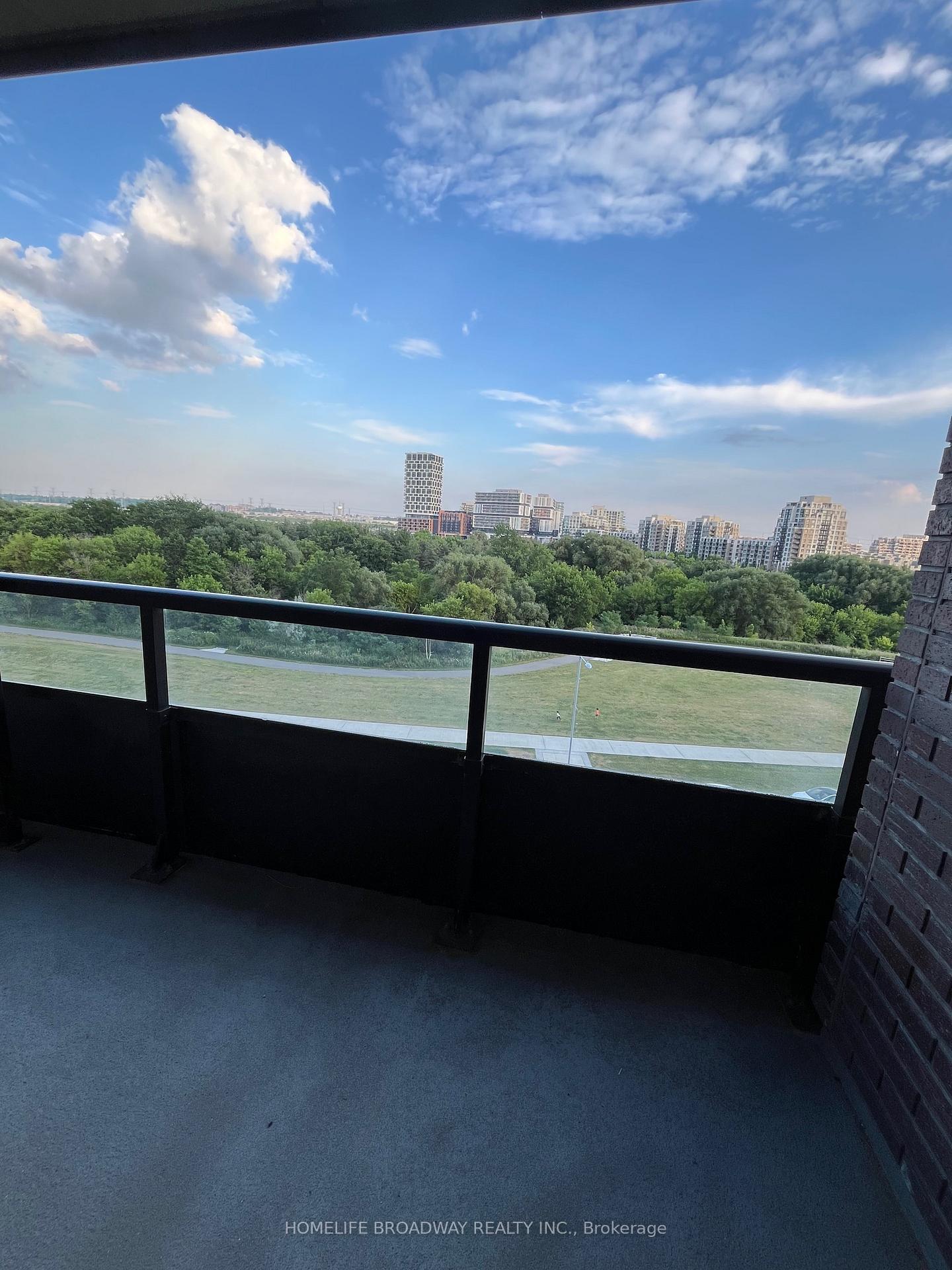 Photo 16 of Unit 719, 15 Water Walk Drive, Markham, Unionville — HOMEH