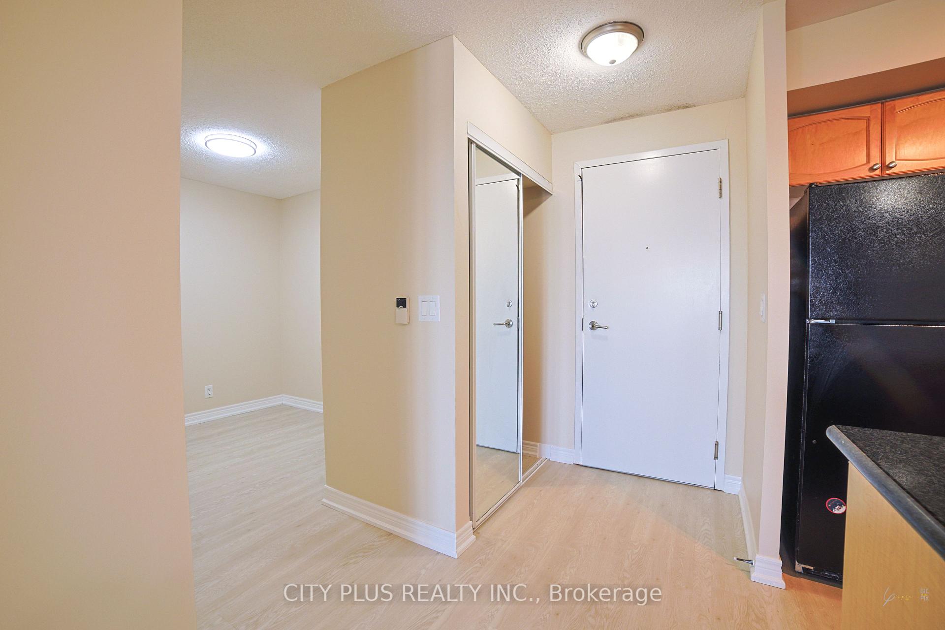 Photo 13 of Unit 618, 33 Cox Boulevard, Markham, Unionville — HOMEH