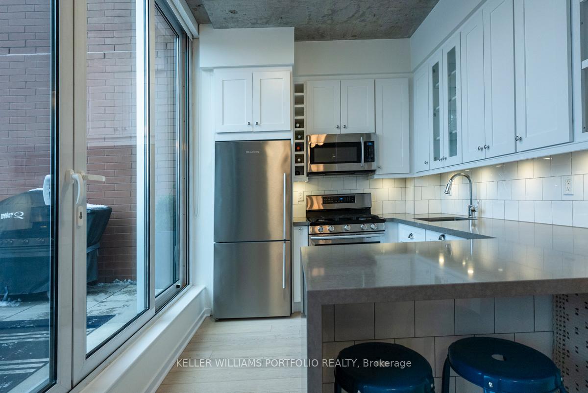 Photo 9 of Unit 806, 301 Markham Street, Toronto, Trinity-Bellwoods — HOMEH