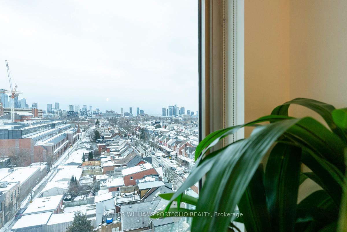 Photo 15 of Unit 806, 301 Markham Street, Toronto, Trinity-Bellwoods — HOMEH