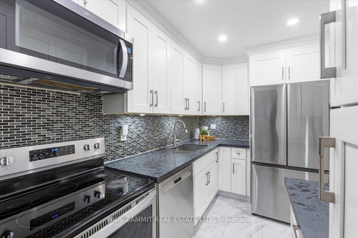 Photo 14 of 19 Harris Way, Markham, Aileen-Willowbrook — HOMEH