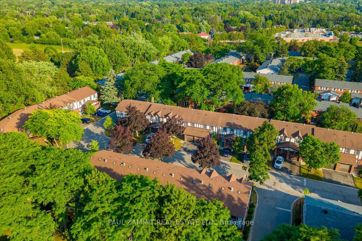 Photo 37 of 19 Harris Way, Markham, Aileen-Willowbrook — HOMEH