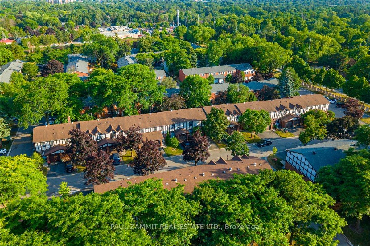 Photo 38 of 19 Harris Way, Markham, Aileen-Willowbrook — HOMEH