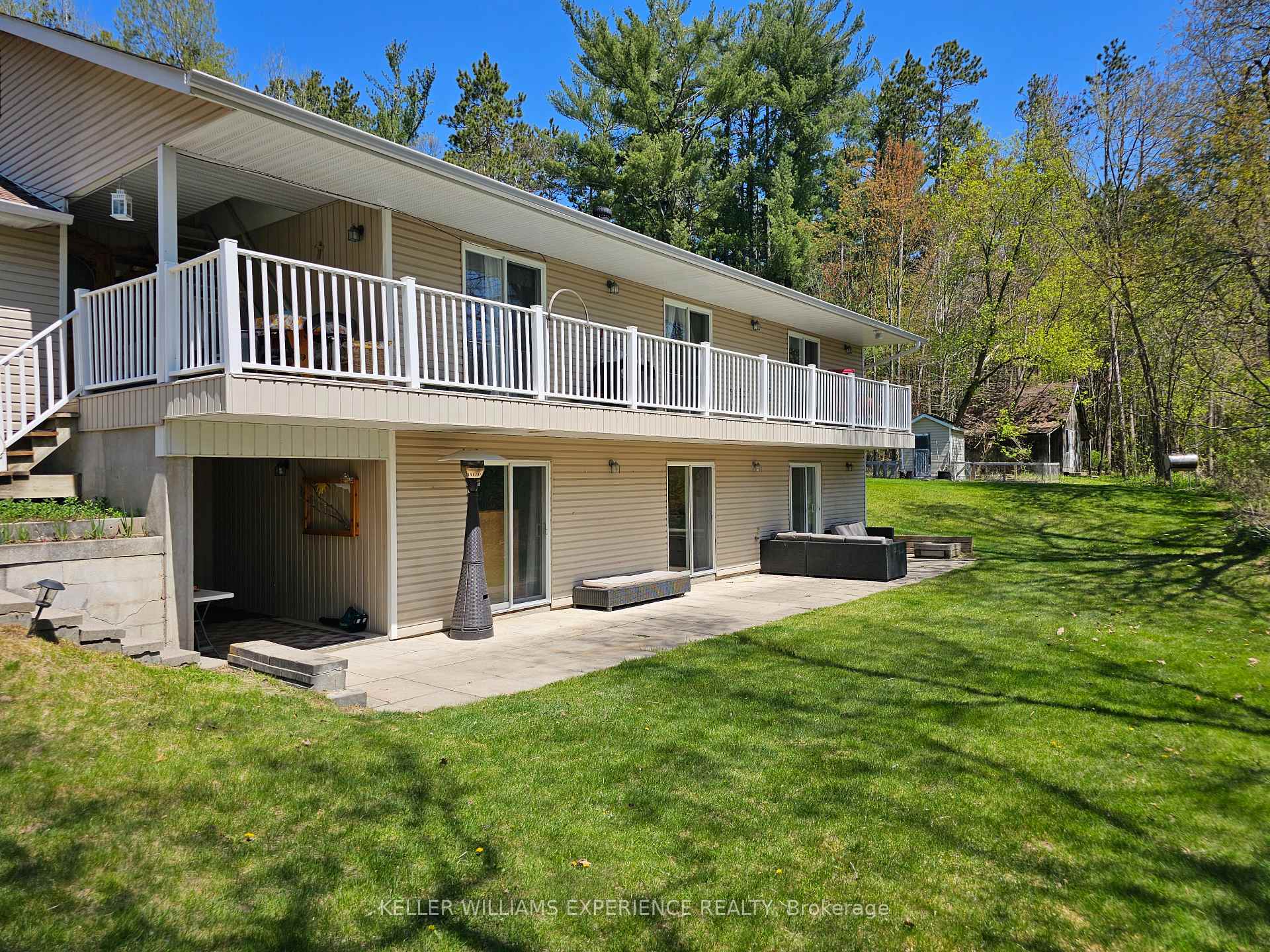 Front of 8529 9th Line
