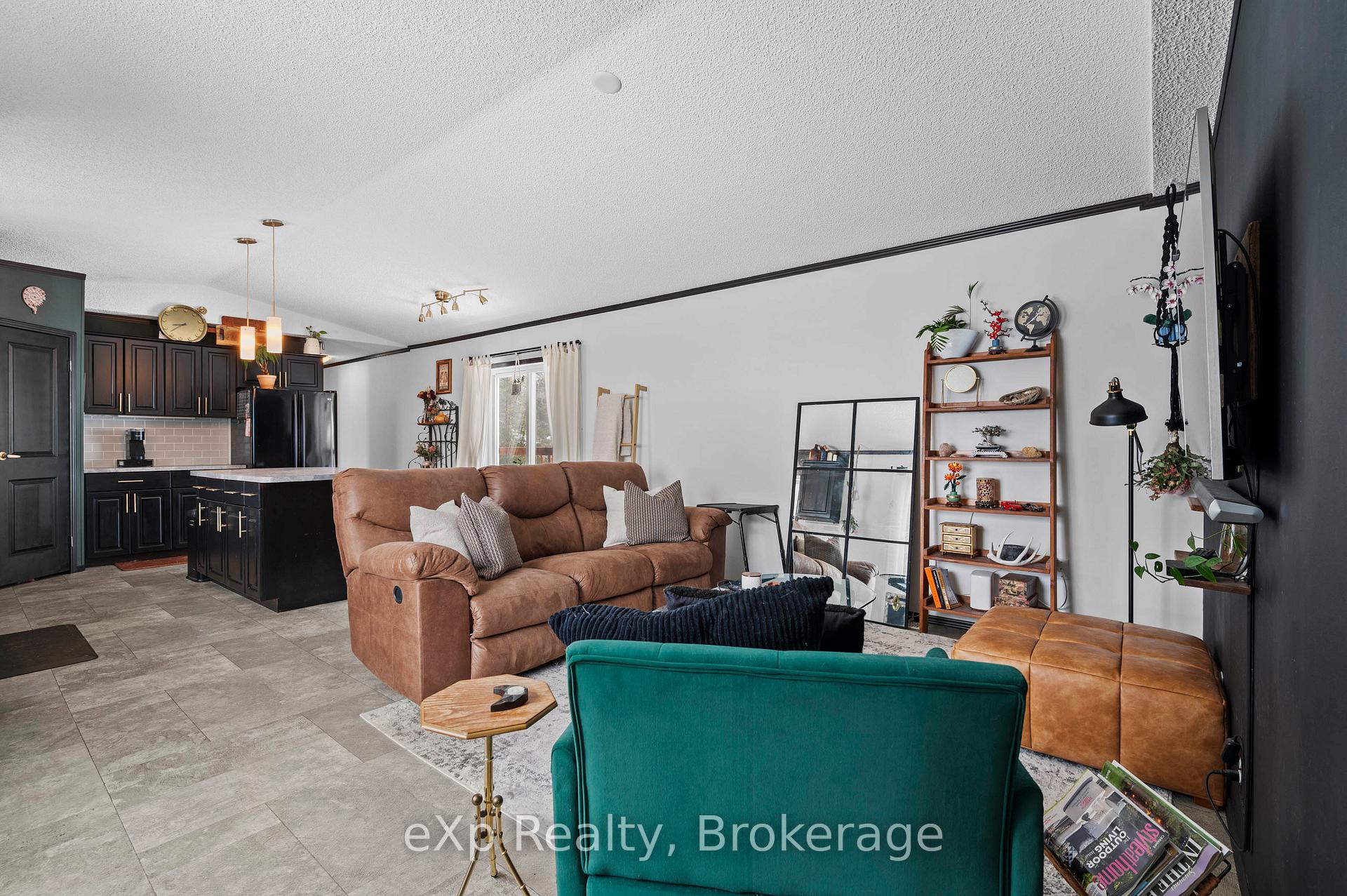 Photo 8 of 15 Cedar Lane, Erin, Hillsburgh — HOMEH