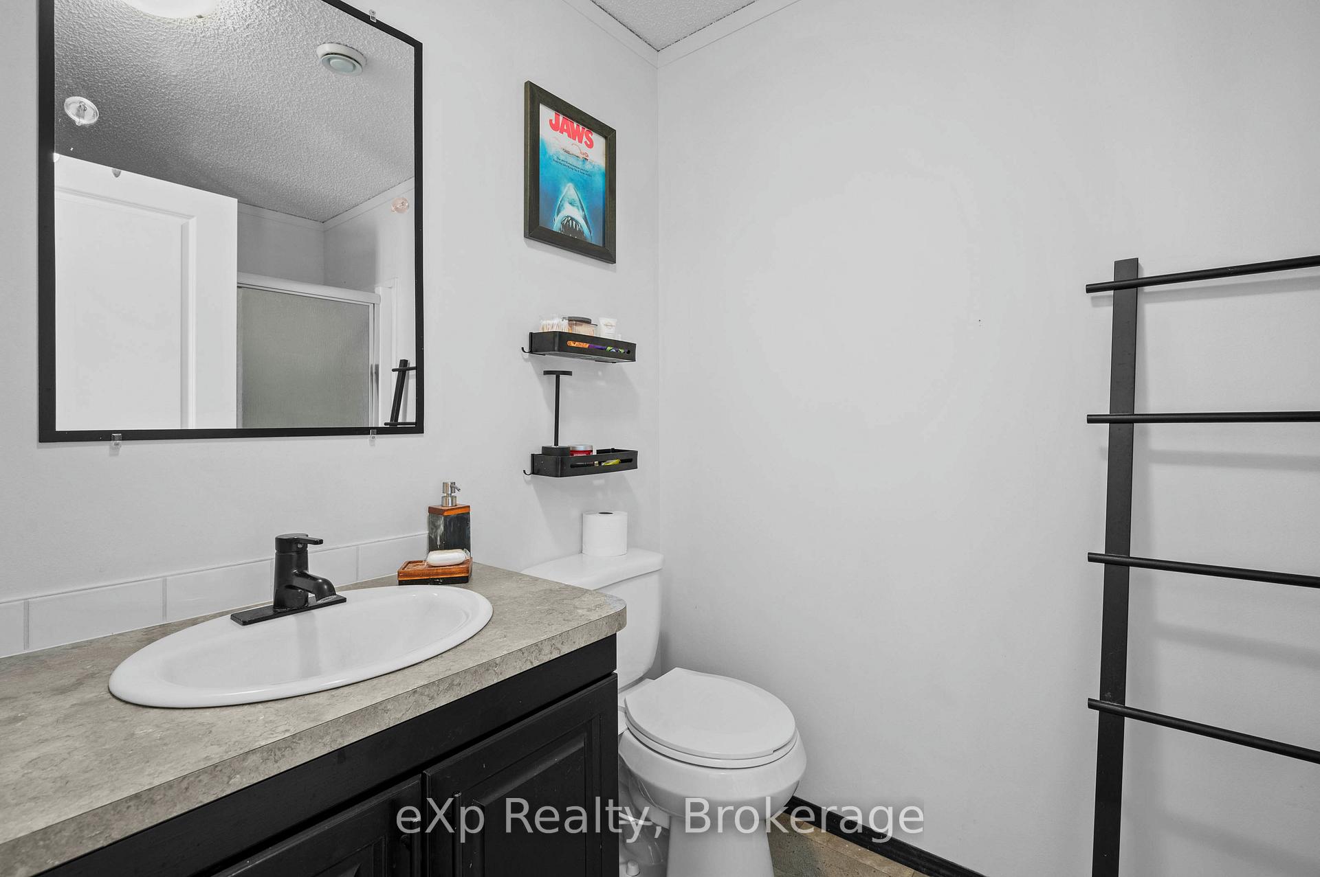 Photo 17 of 15 Cedar Lane, Erin, Hillsburgh — HOMEH