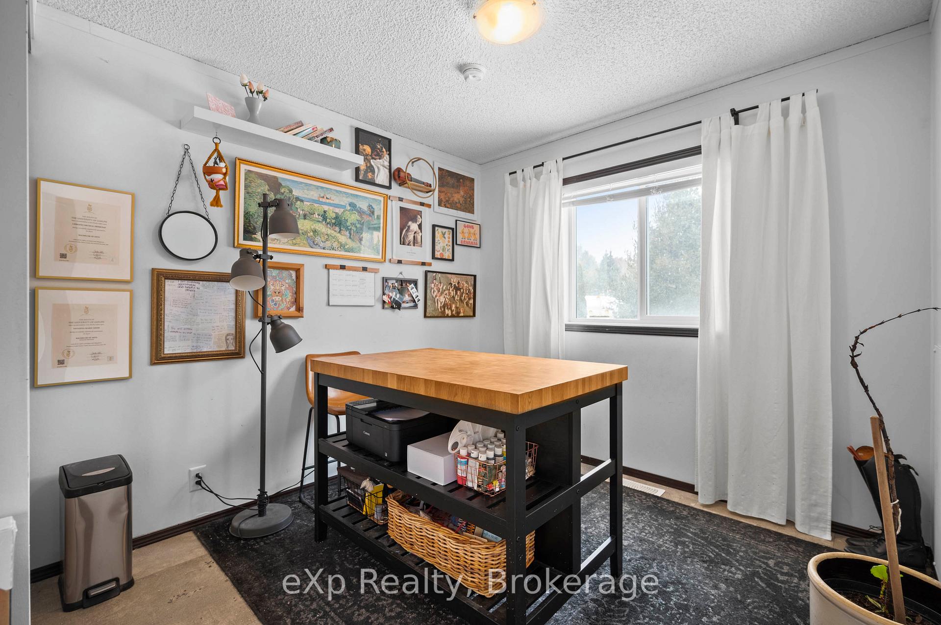 Photo 19 of 15 Cedar Lane, Erin, Hillsburgh — HOMEH