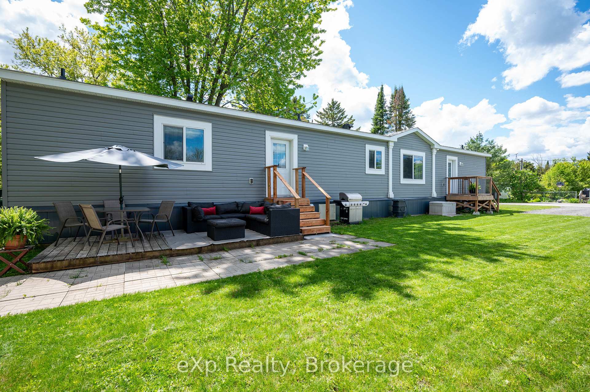 Photo 31 of 15 Cedar Lane, Erin, Hillsburgh — HOMEH