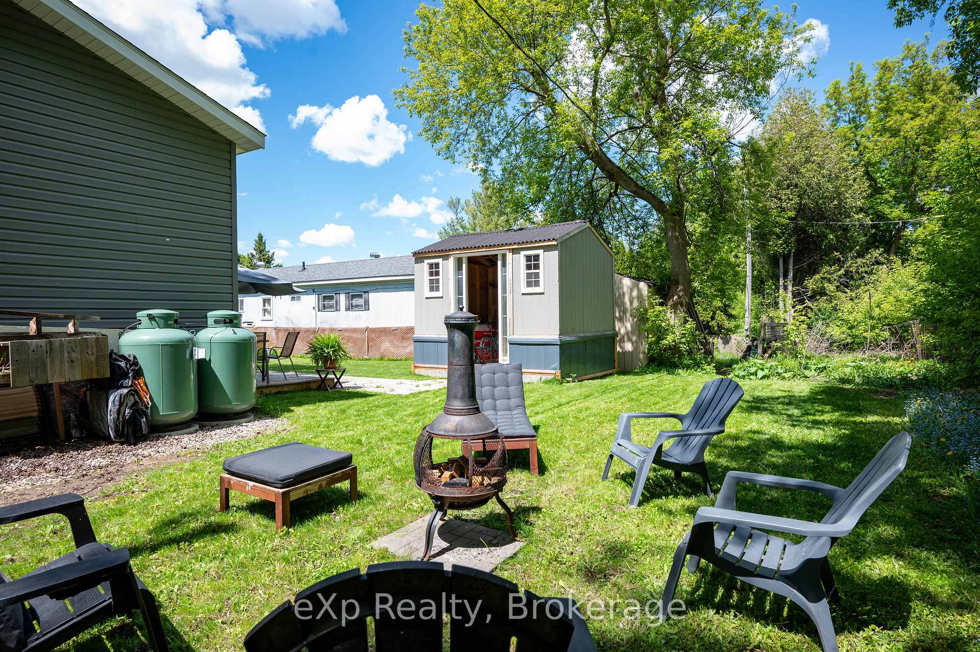 Photo 33 of 15 Cedar Lane, Erin, Hillsburgh — HOMEH