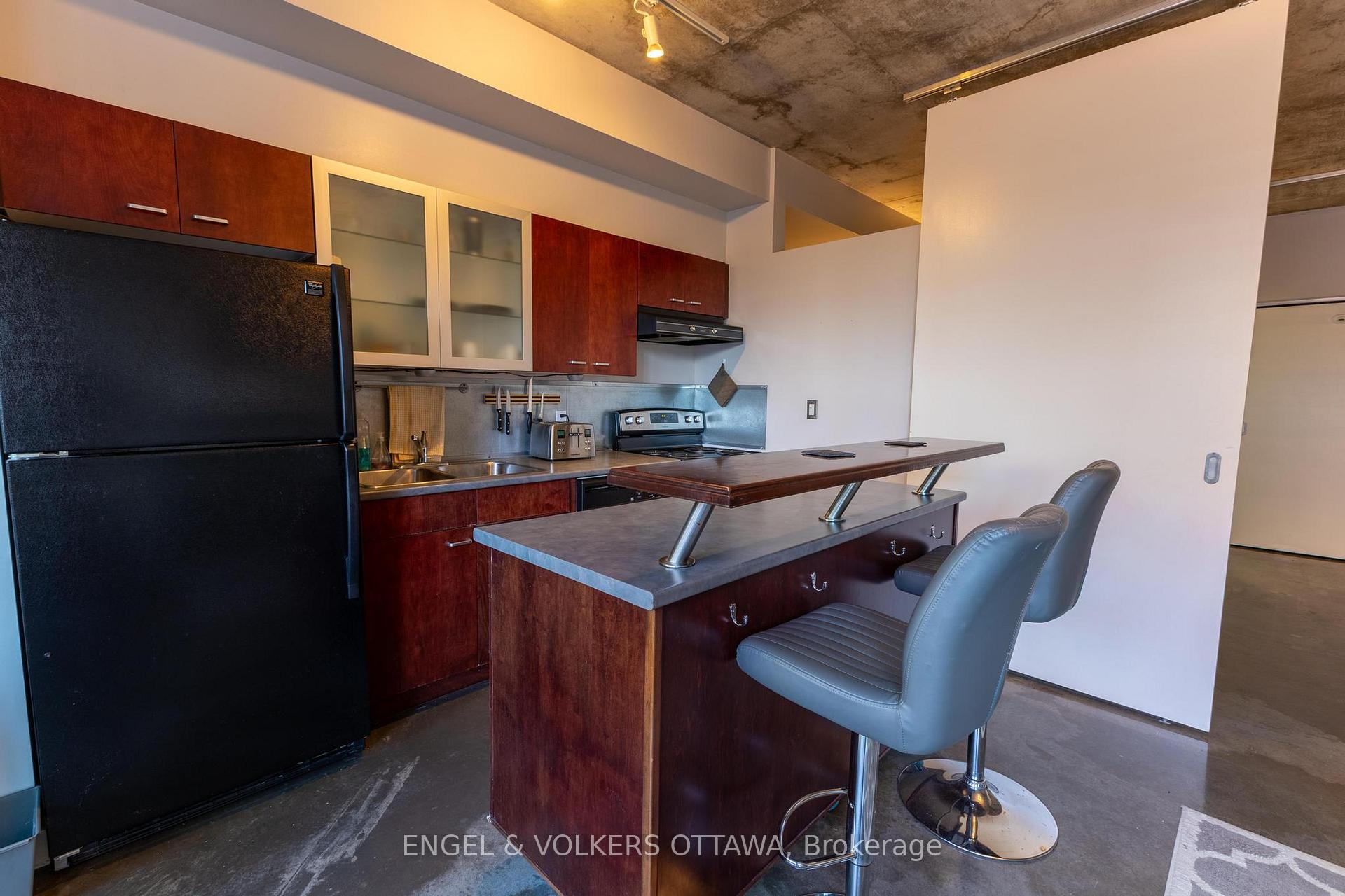 Photo 8 of Unit 501, 383 Cumberland Street, Ottawa, Lower Town/Byward Market — HOMEH