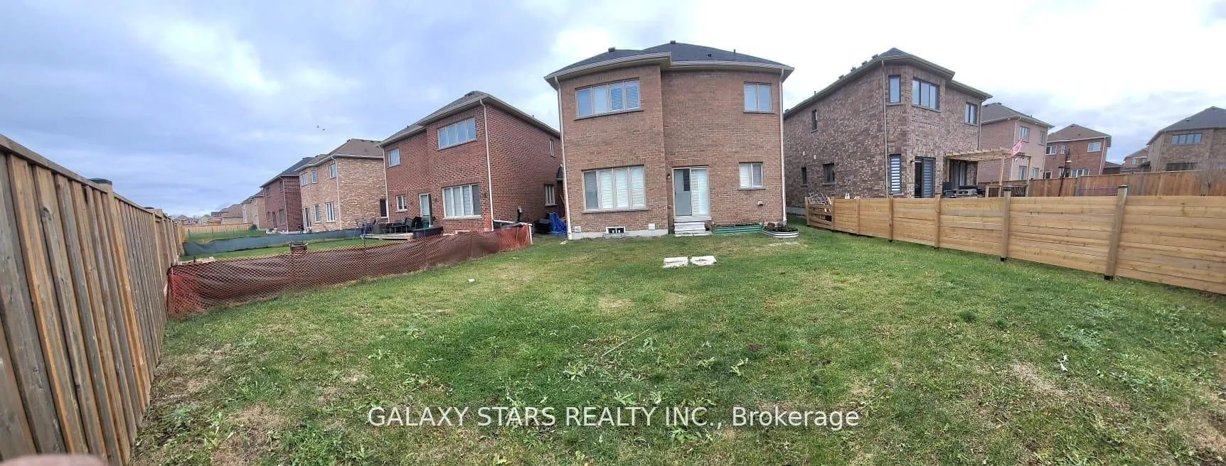 Photo 31 of 6 Stoddart Street, Brock, Beaverton — HOMEH