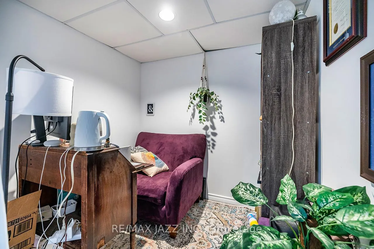 Photo 19 of 3 Devondale Street, Clarington, Courtice — HOMEH