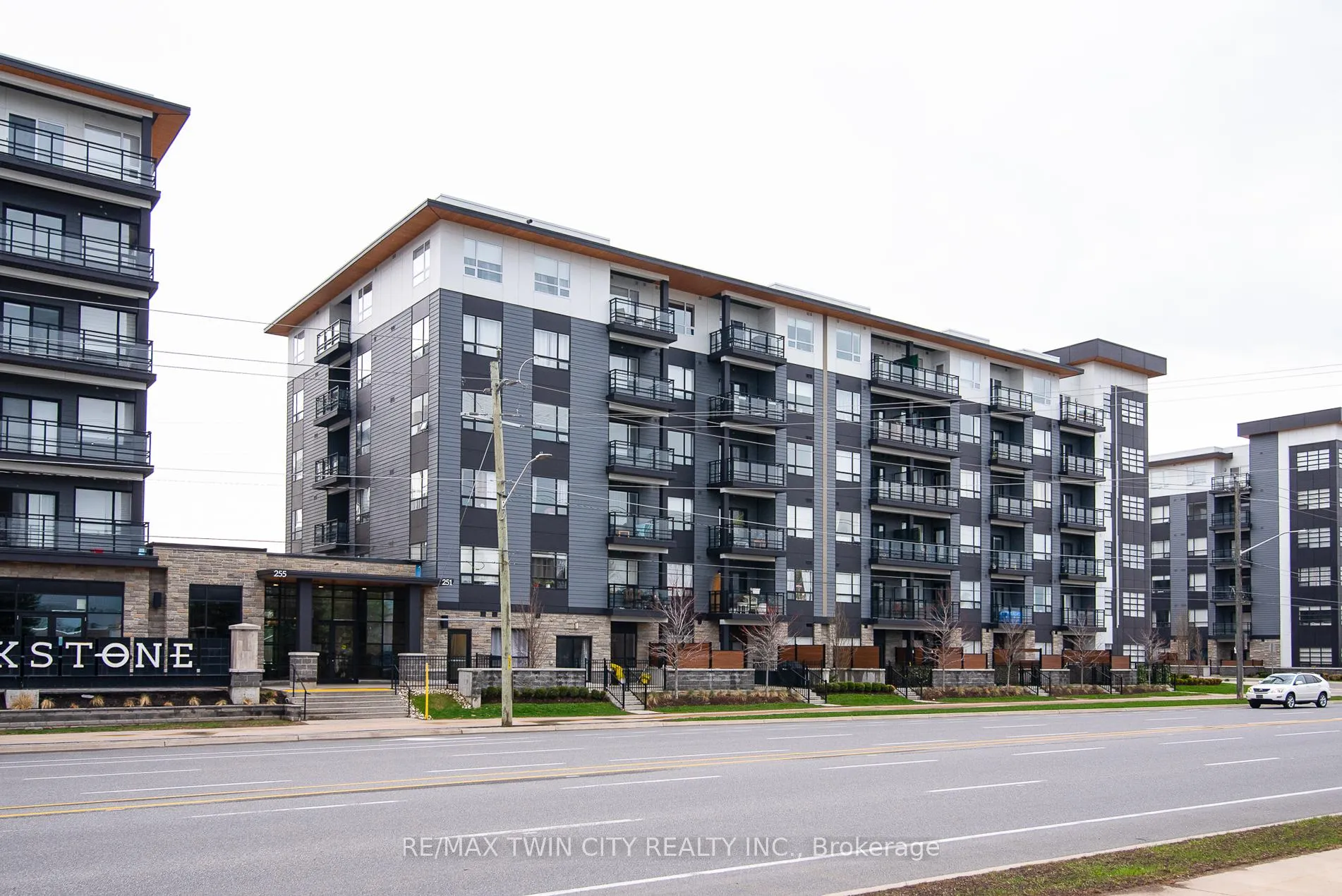 Photo 1 of Unit 505, 251 Northfield Drive E, Waterloo — HOMEH