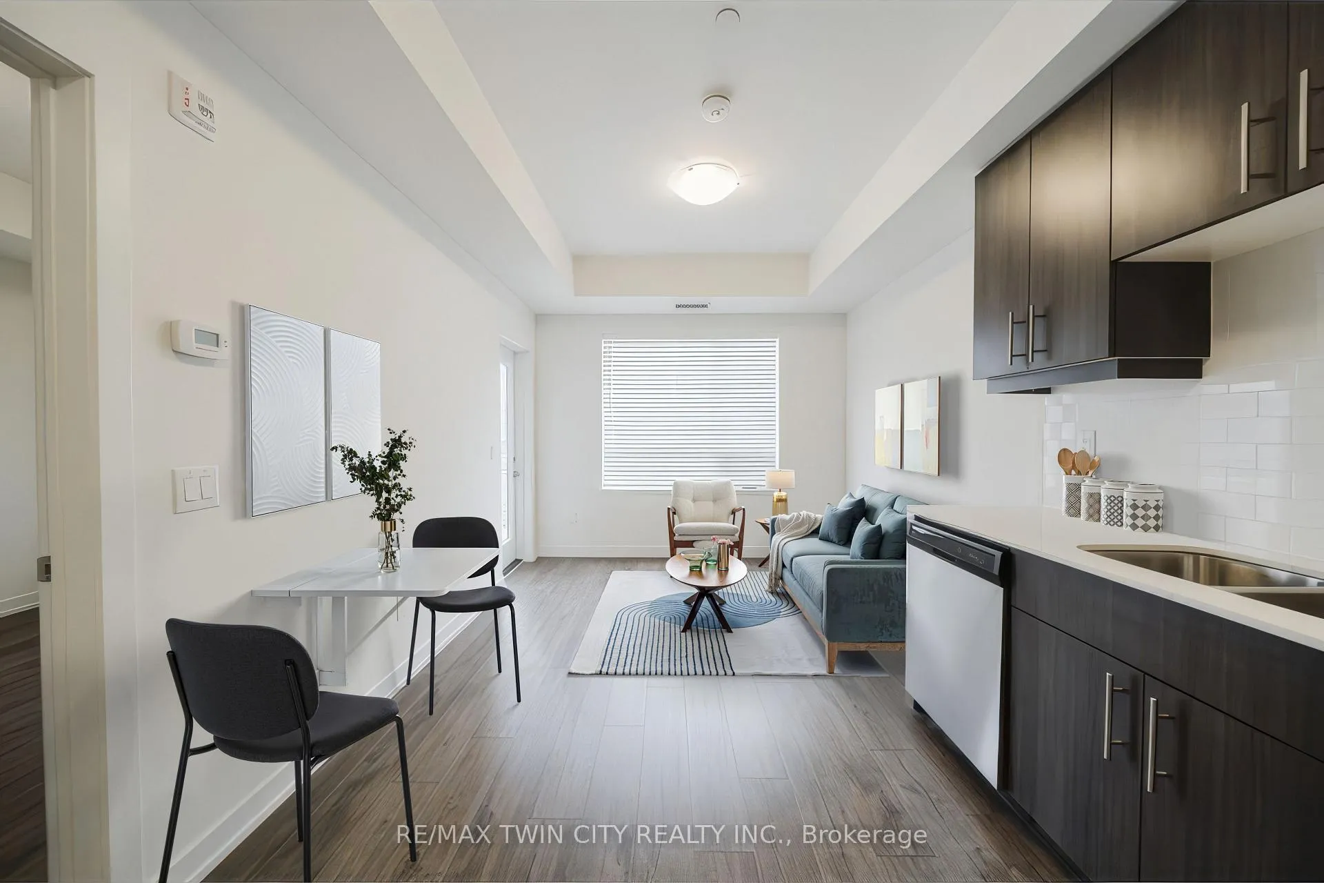 Photo 3 of Unit 505, 251 Northfield Drive E, Waterloo — HOMEH