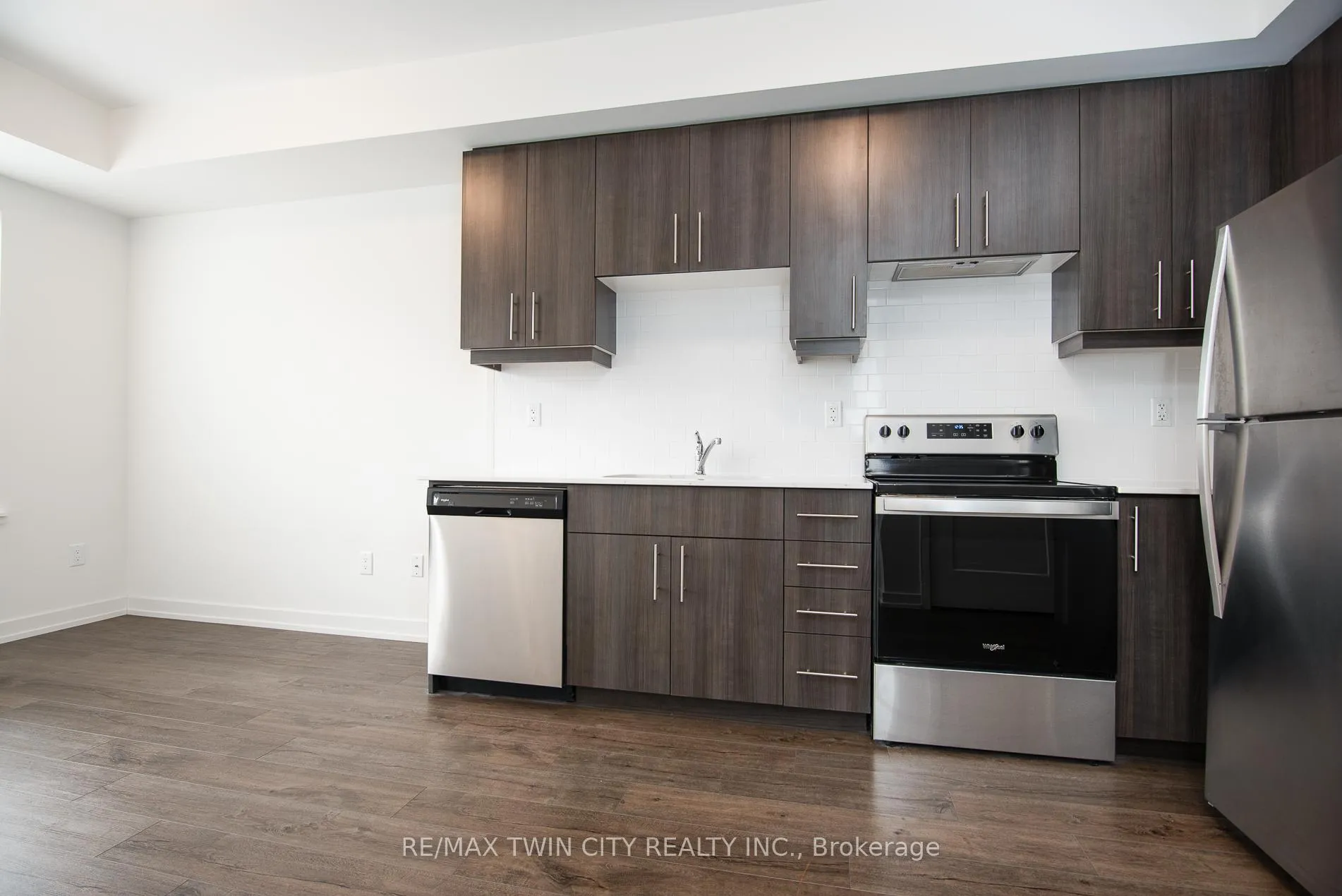 Photo 6 of Unit 505, 251 Northfield Drive E, Waterloo — HOMEH
