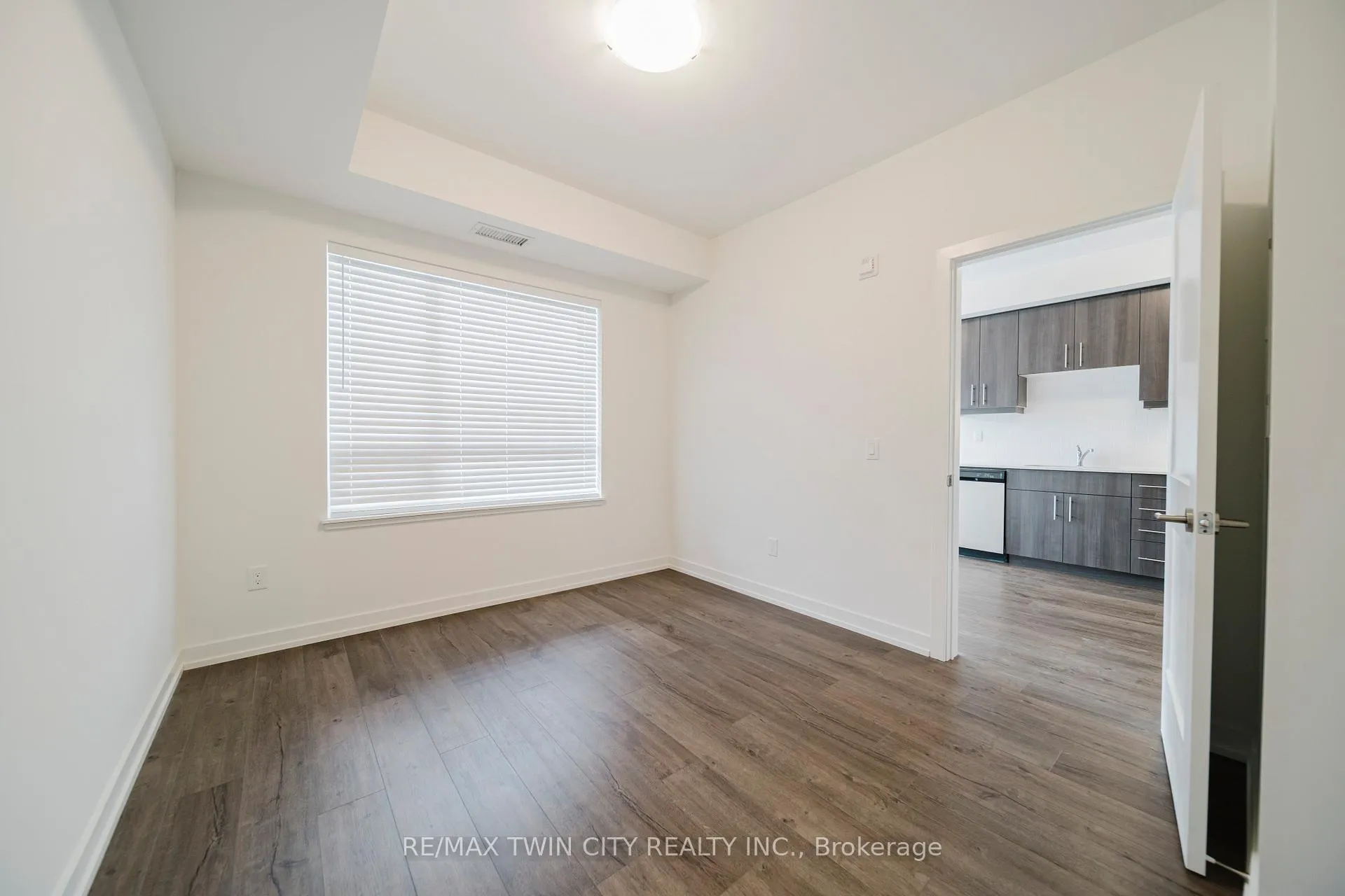 Photo 15 of Unit 505, 251 Northfield Drive E, Waterloo — HOMEH
