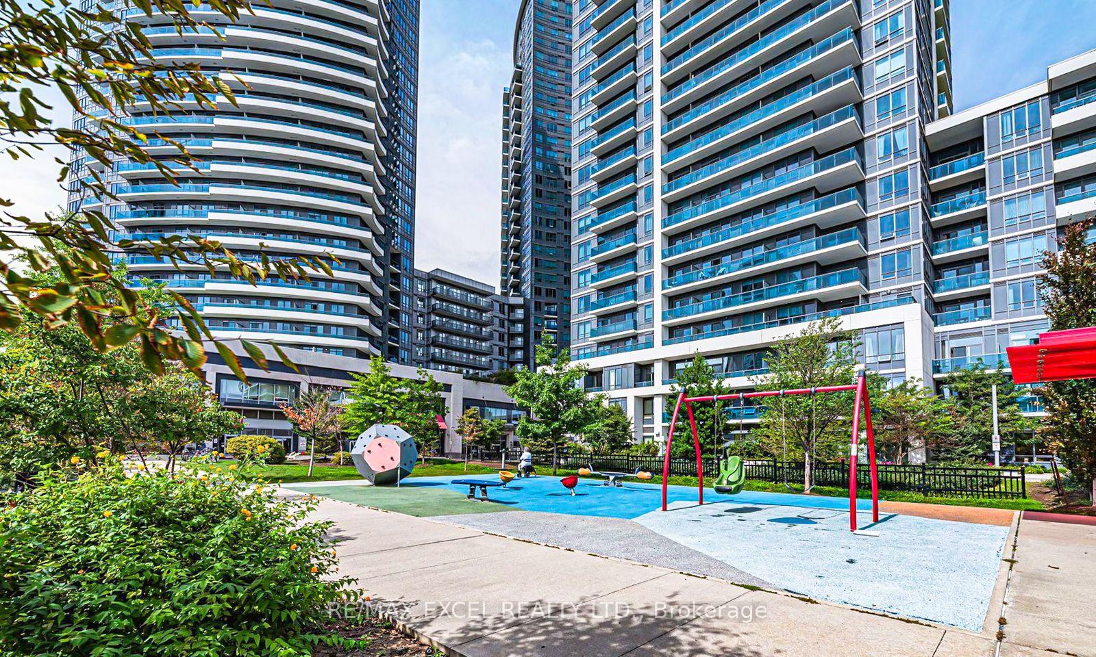 Photo 2 of Unit 2006, 7165 Yonge Street, Markham, Grandview — HOMEH