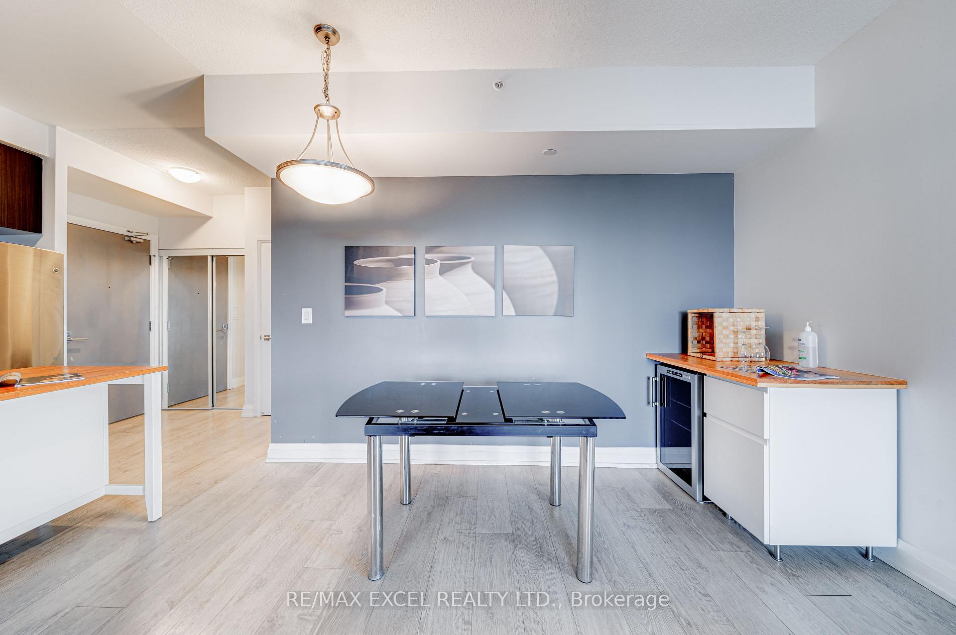 Photo 8 of Unit 2006, 7165 Yonge Street, Markham, Grandview — HOMEH