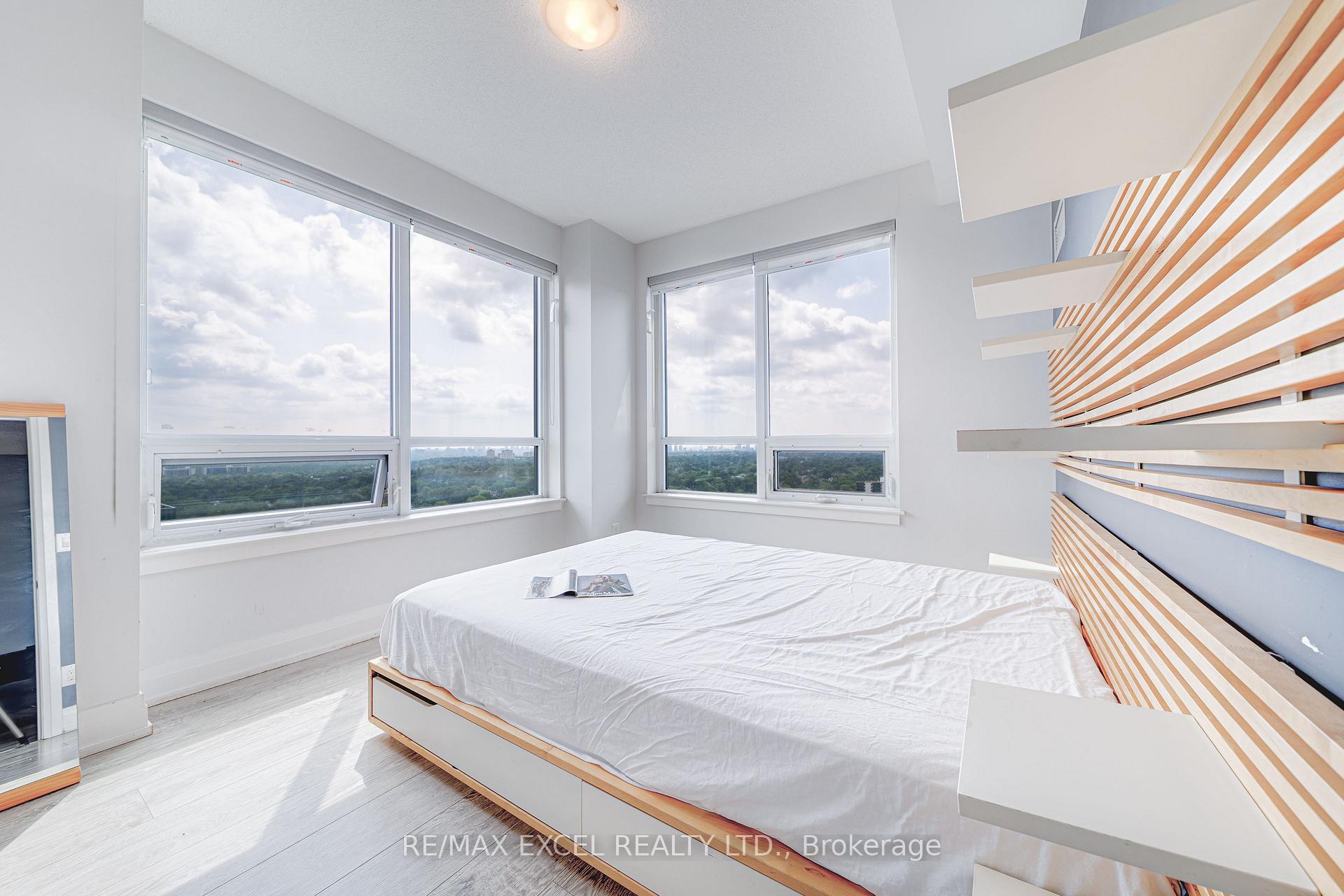 Photo 17 of Unit 2006, 7165 Yonge Street, Markham, Grandview — HOMEH