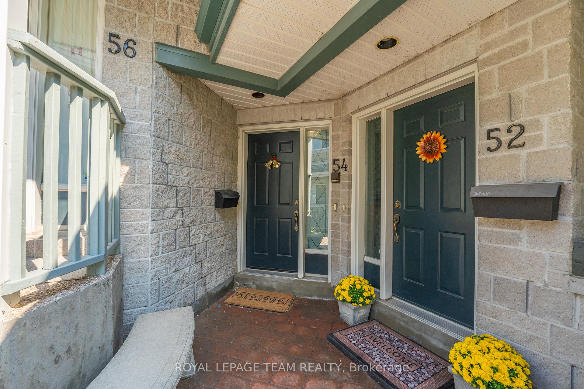 Photo 2 of 54 Robson Court, Ottawa, Kanata - Kanata Lakes/Heritage Hills — HOMEH