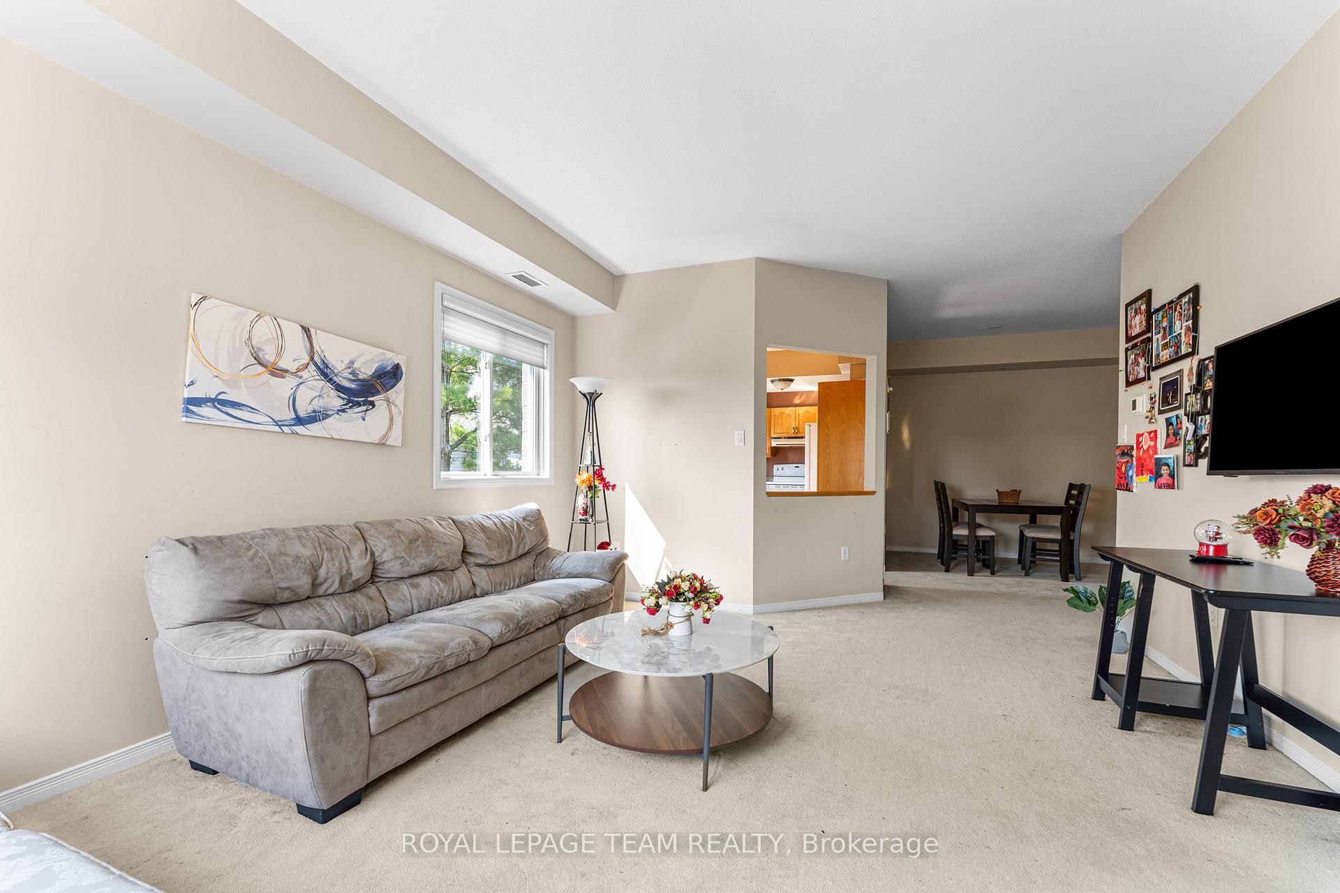 Photo 13 of 54 Robson Court, Ottawa, Kanata - Kanata Lakes/Heritage Hills — HOMEH