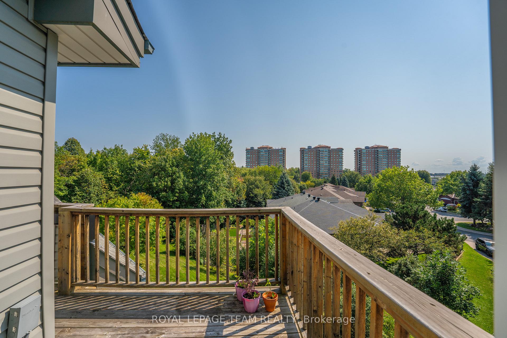 Photo 17 of 54 Robson Court, Ottawa, Kanata - Kanata Lakes/Heritage Hills — HOMEH