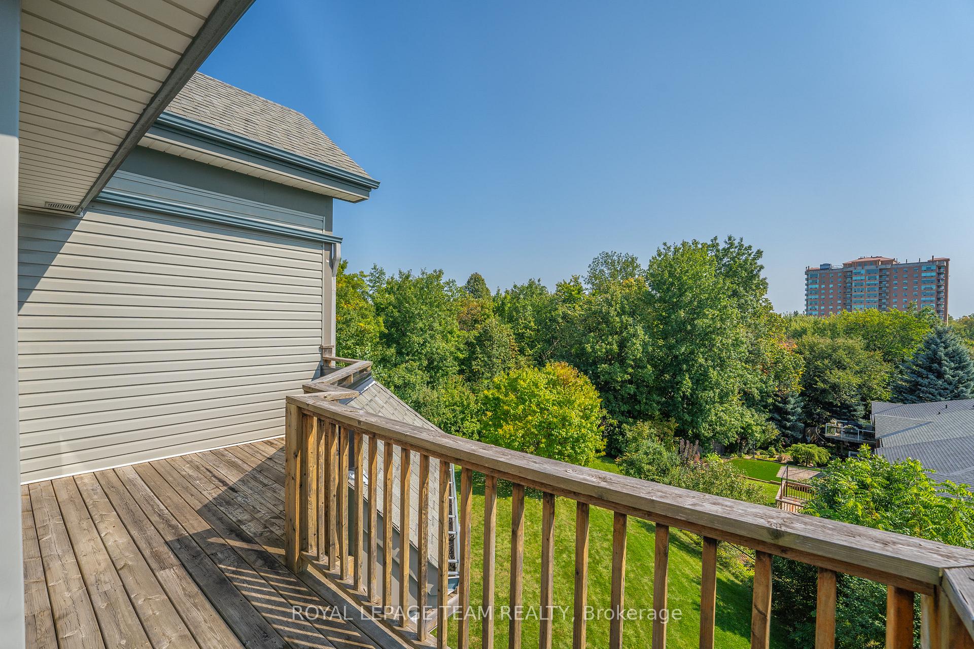 Photo 18 of 54 Robson Court, Ottawa, Kanata - Kanata Lakes/Heritage Hills — HOMEH
