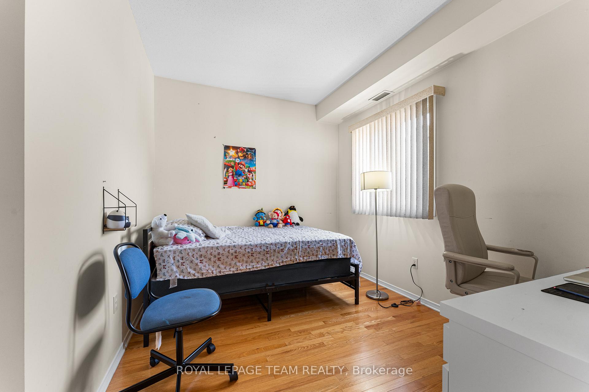 Photo 21 of 54 Robson Court, Ottawa, Kanata - Kanata Lakes/Heritage Hills — HOMEH