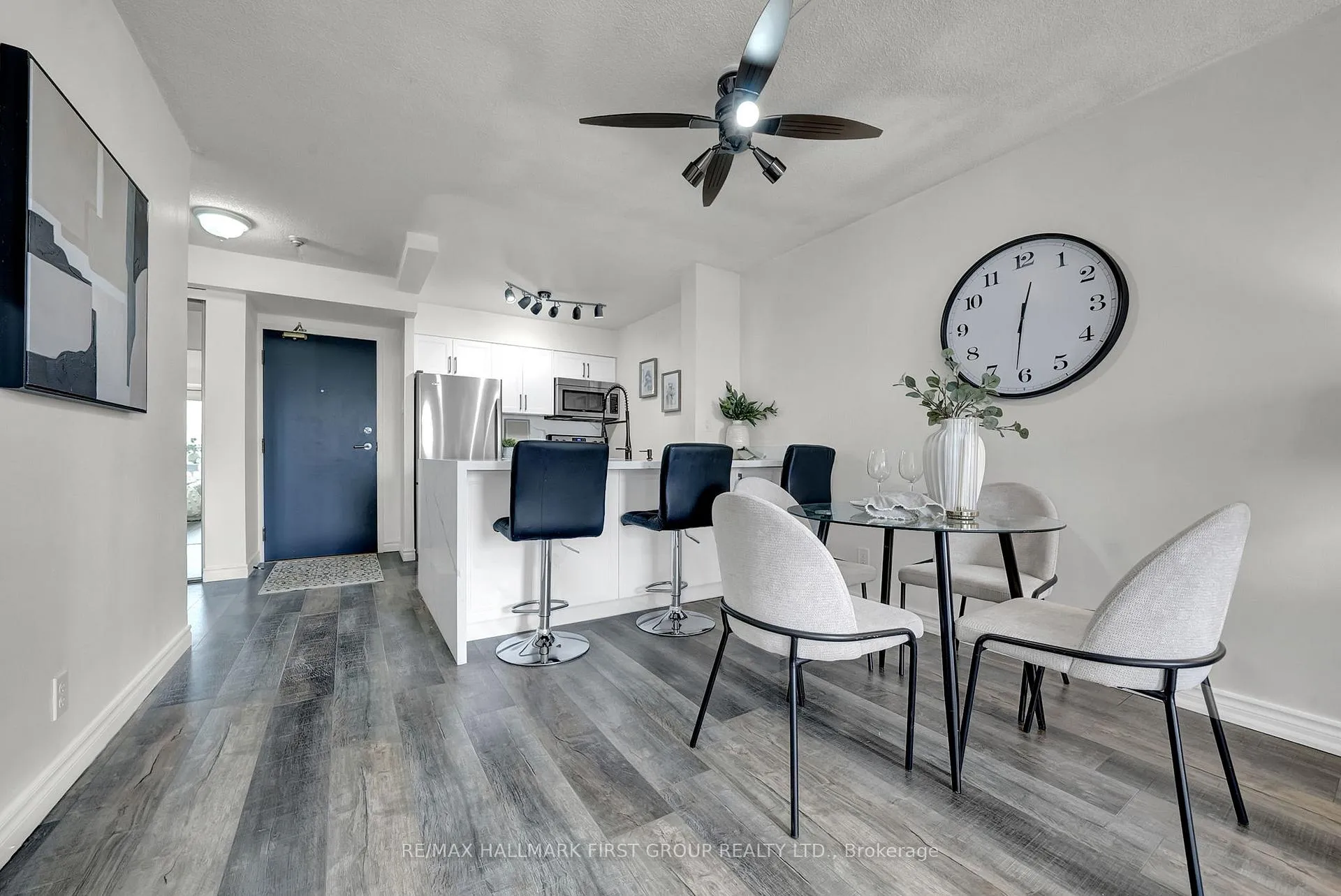 Photo 2 of Unit 405, 1665 Pickering Parkway, Pickering, Village East — HOMEH