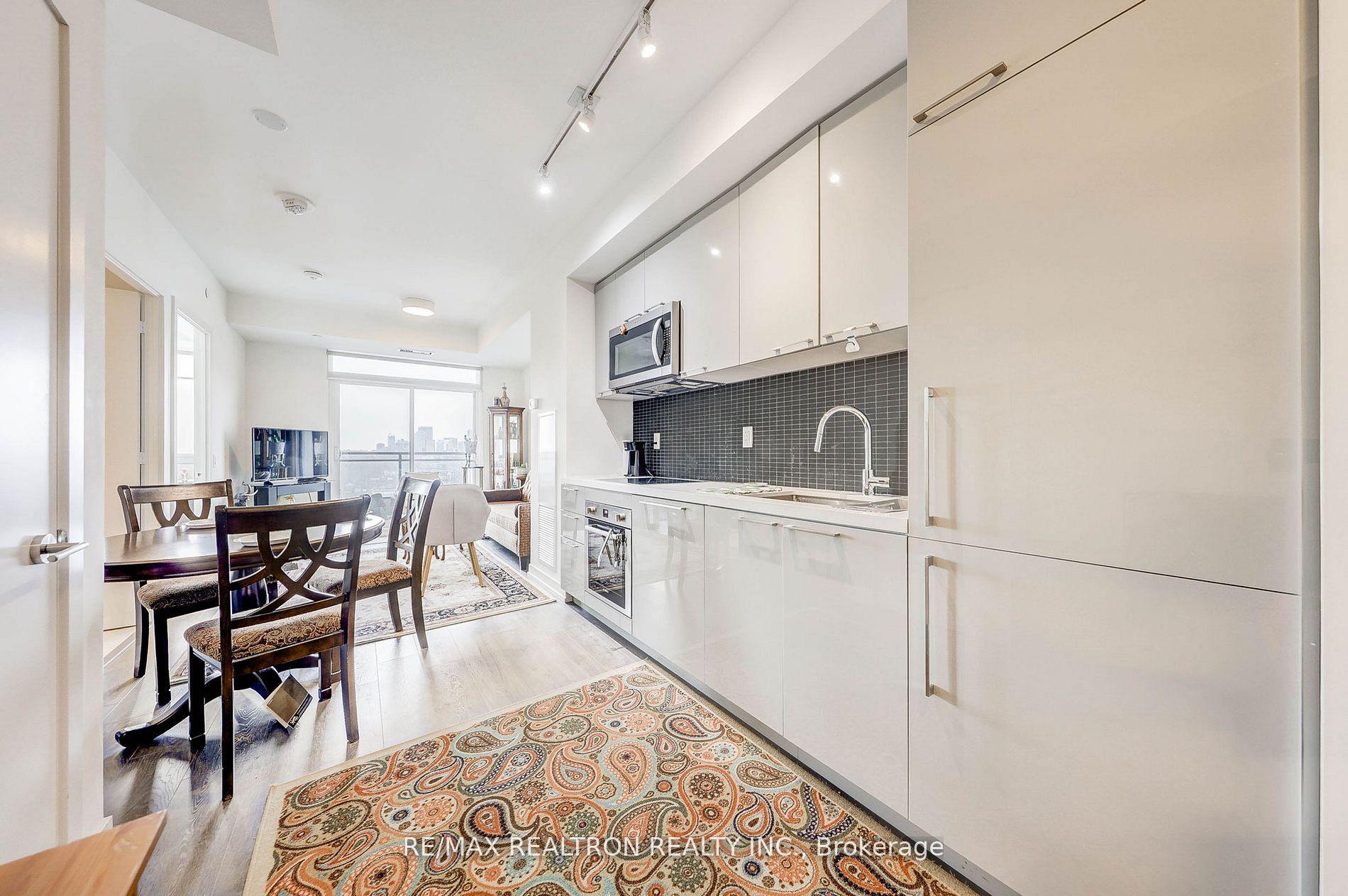 Photo 8 of Unit 610, 1 Grandview Avenue, Markham, Thornhill — HOMEH