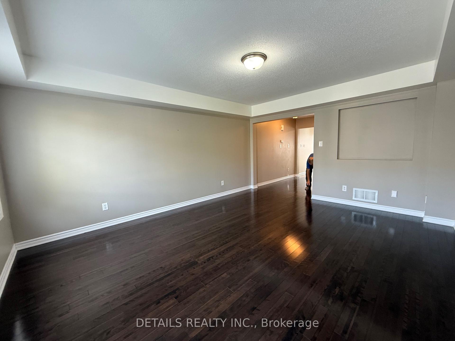 Photo 12 of 2065 Madrid Avenue, Ottawa, Barrhaven - Heritage Park — HOMEH