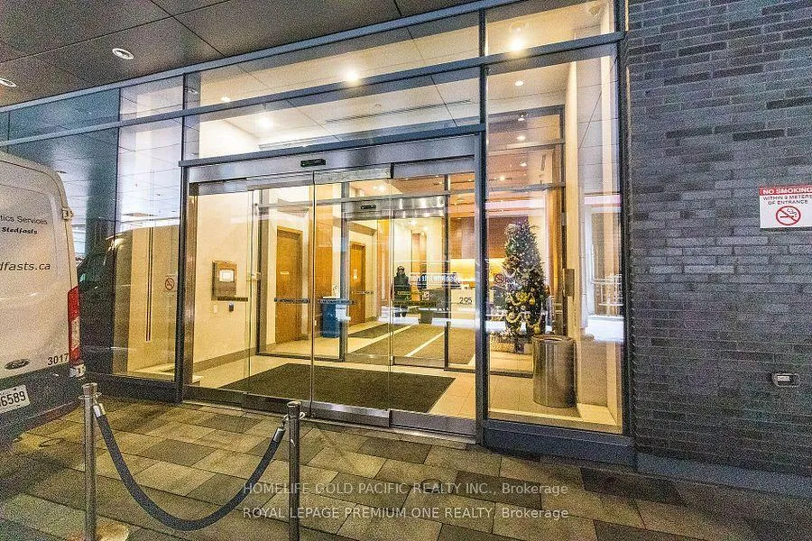 Photo 17 of Unit 719, 295 Adelaide Street W, Toronto, Waterfront Communities — HOMEH