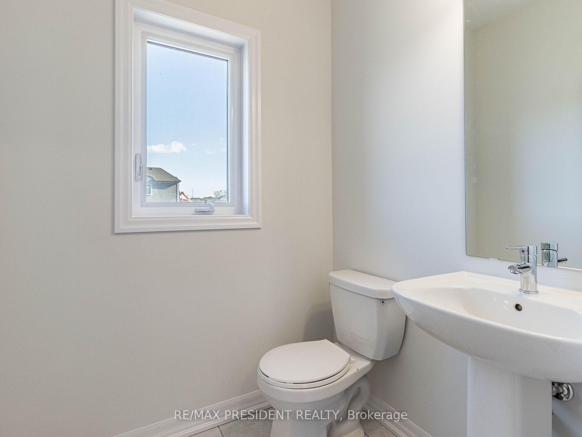 Photo 15 of 253 Warden Street, Clearview, Stayner — HOMEH