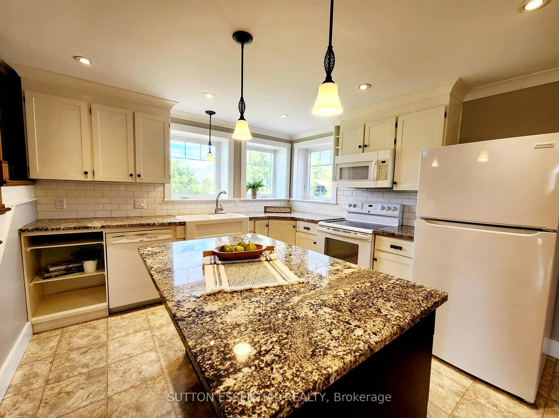 Photo 11 of 3565 Weir Road, Edwardsburgh/Cardinal, Edwardsburgh/Cardinal Twp — HOMEH