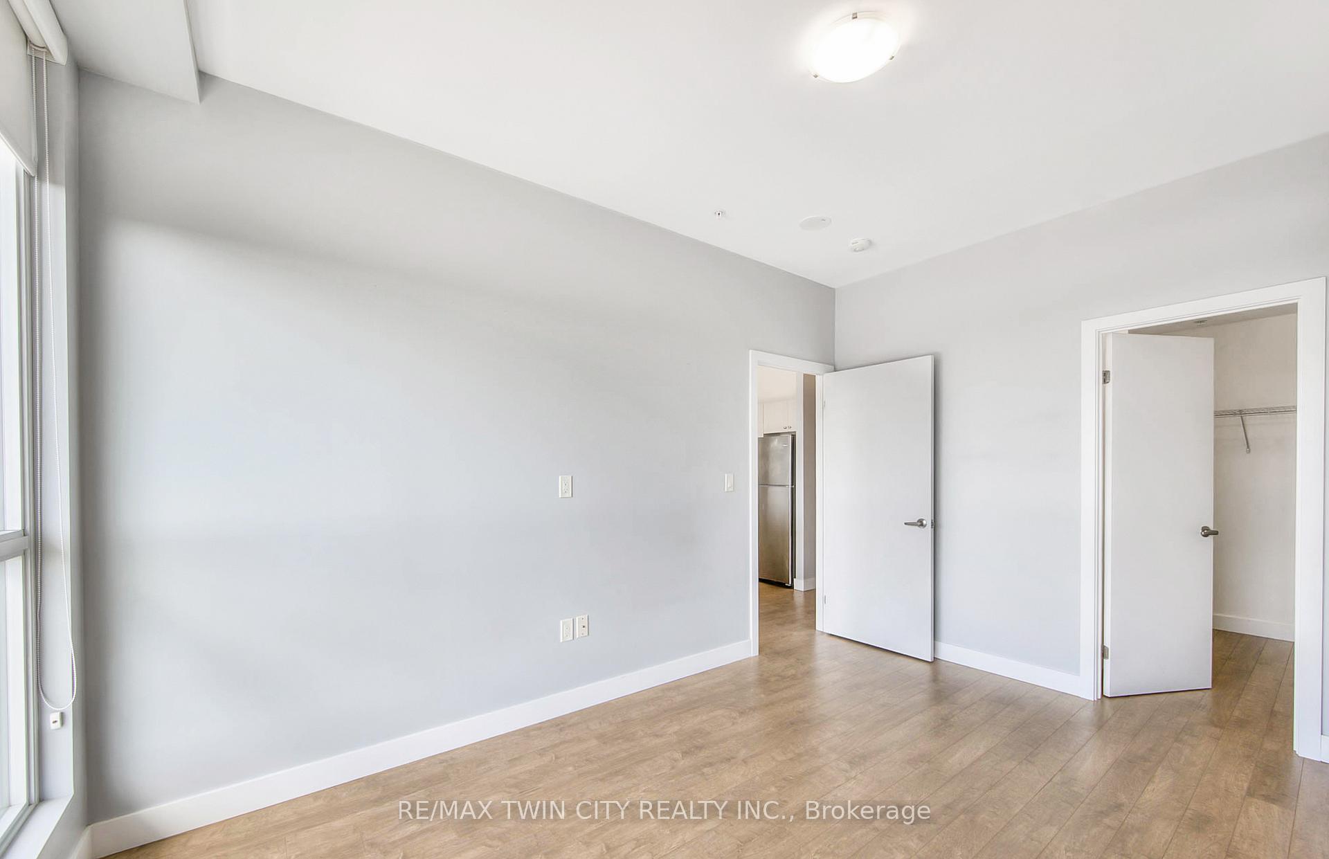 Photo 19 of Unit 1406, 100 Garment Street, Kitchener — HOMEH