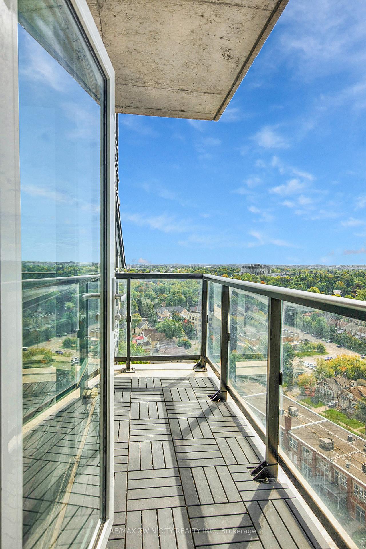 Photo 25 of Unit 1406, 100 Garment Street, Kitchener — HOMEH