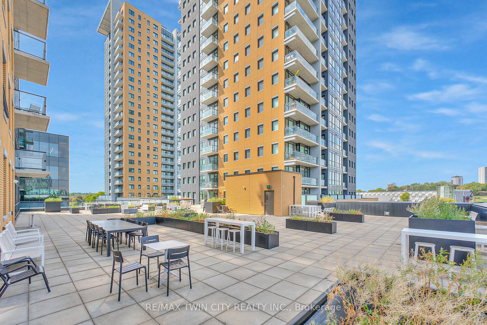 Photo 37 of Unit 1406, 100 Garment Street, Kitchener — HOMEH