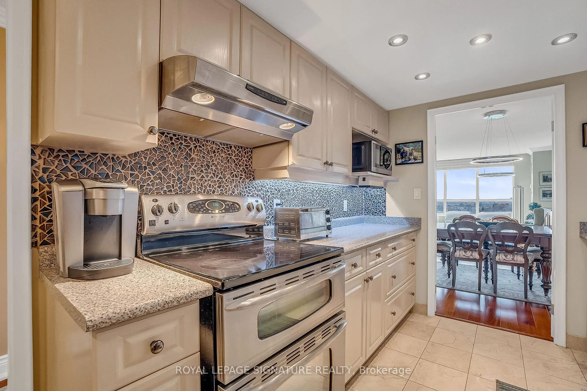 Photo 9 of Unit 1804, 195 Wynford Drive, Toronto, Flemingdon Park — HOMEH
